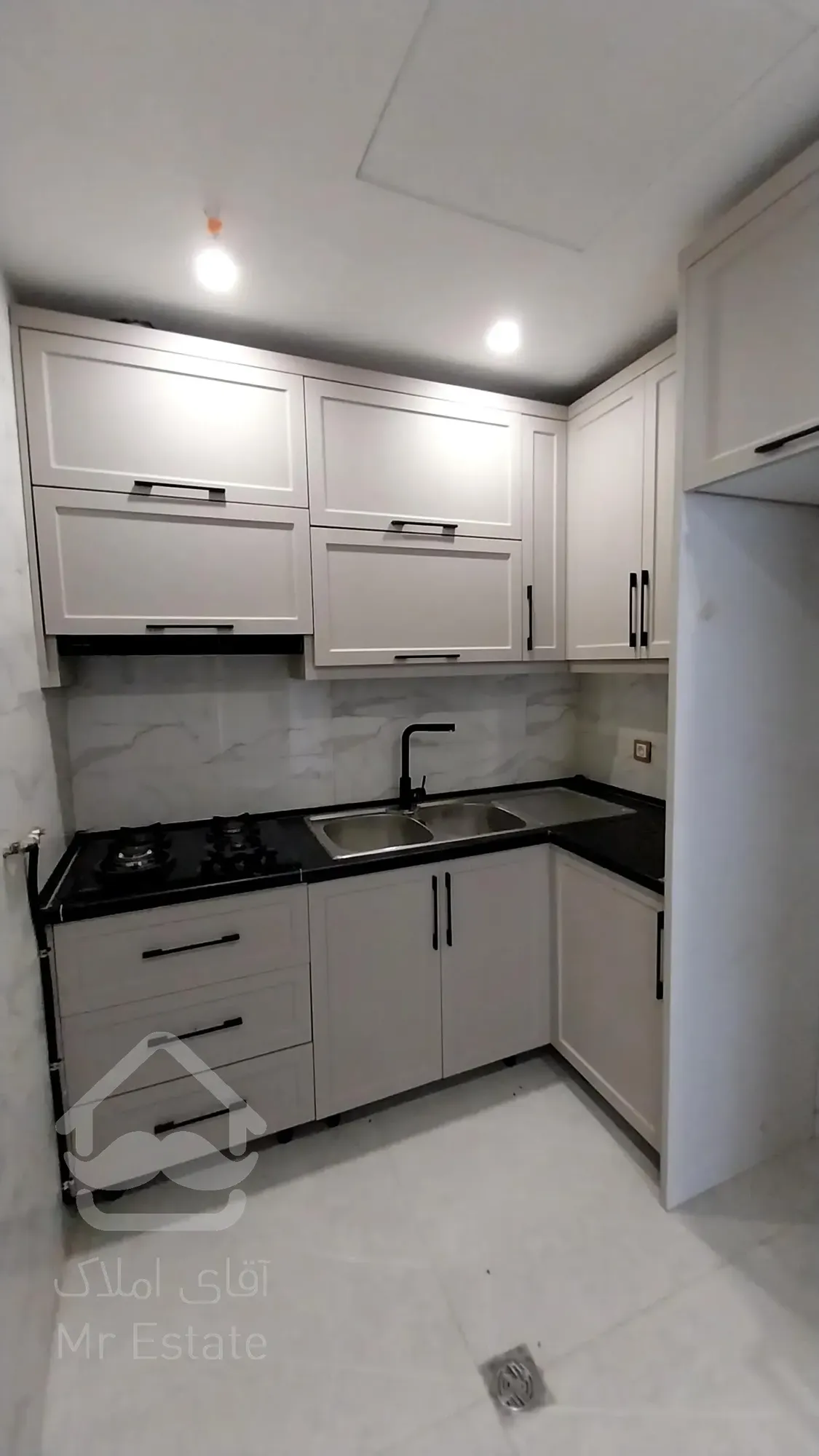 فروش واحد اداری لوکس  171 متری