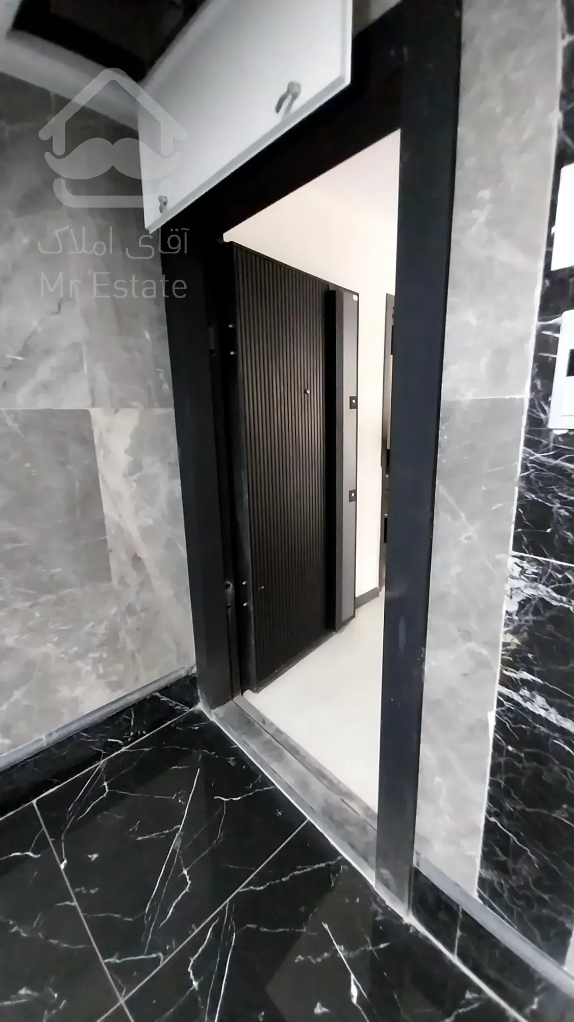 فروش واحد اداری لوکس  171 متری