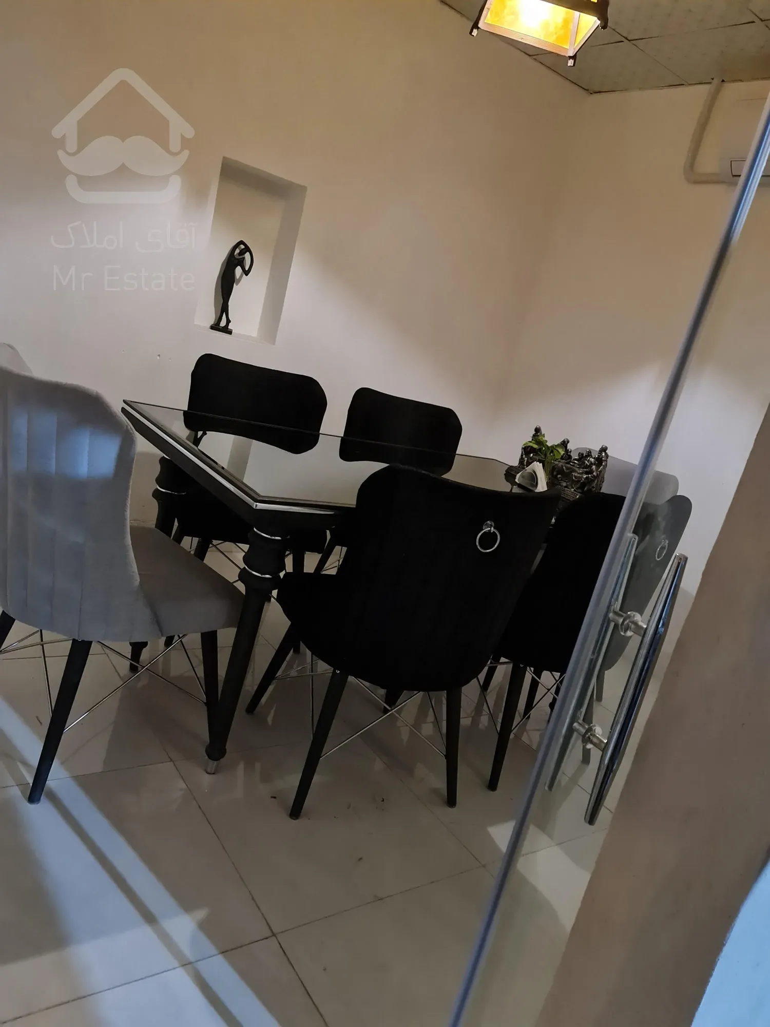 فروش کافه رستوران و خانه ویلایی (کلبه سویئسی)