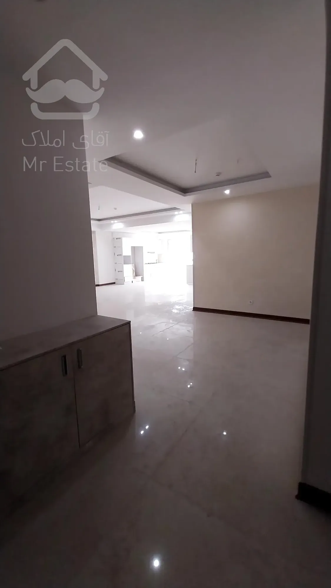 روش 197متری سه خواب هروی فول امکانات