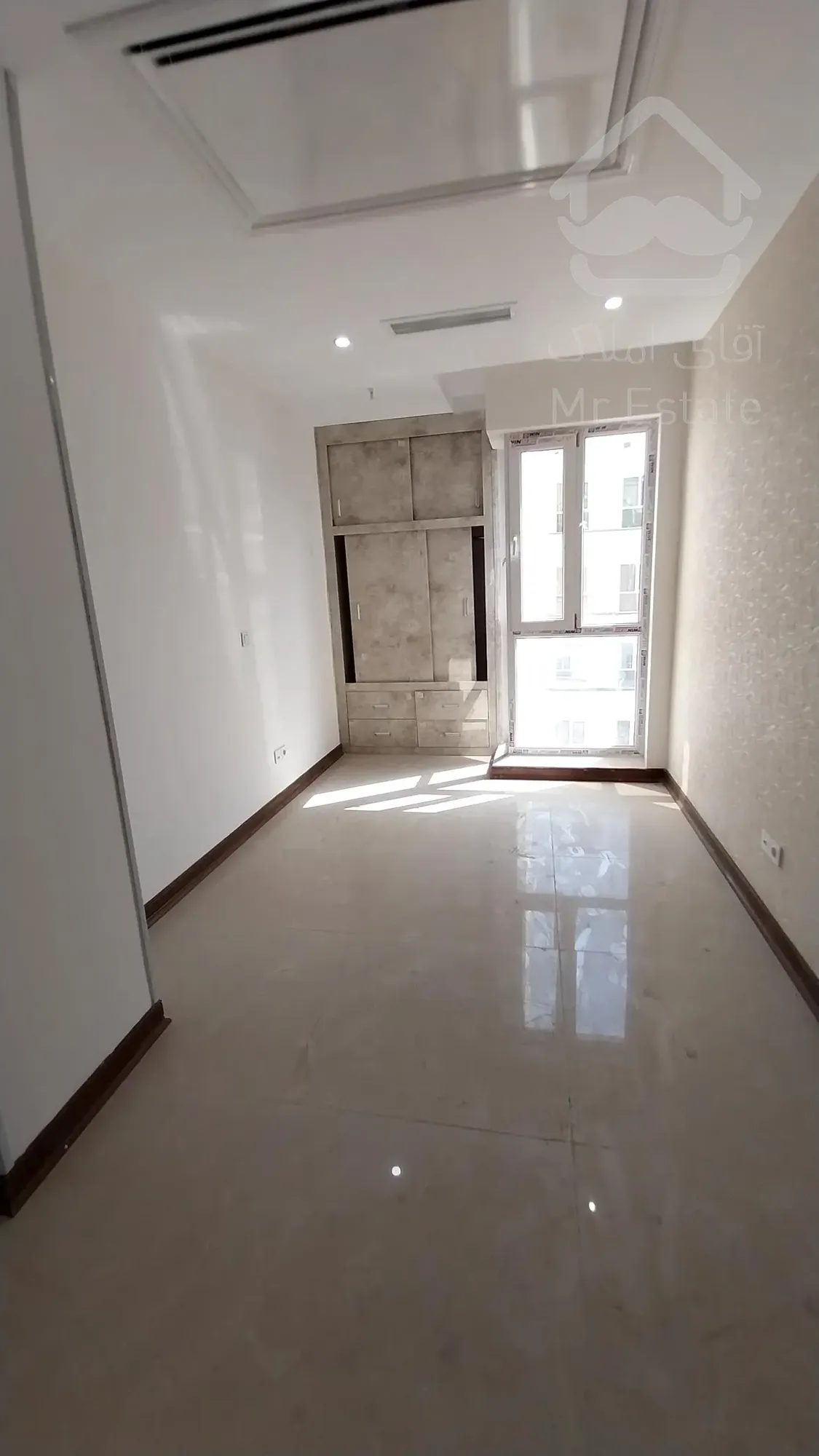 روش 197متری سه خواب هروی فول امکانات