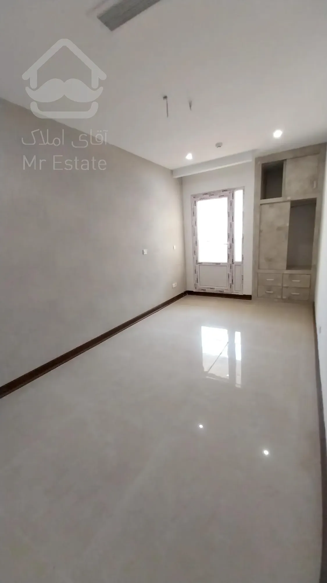 روش 197متری سه خواب هروی فول امکانات