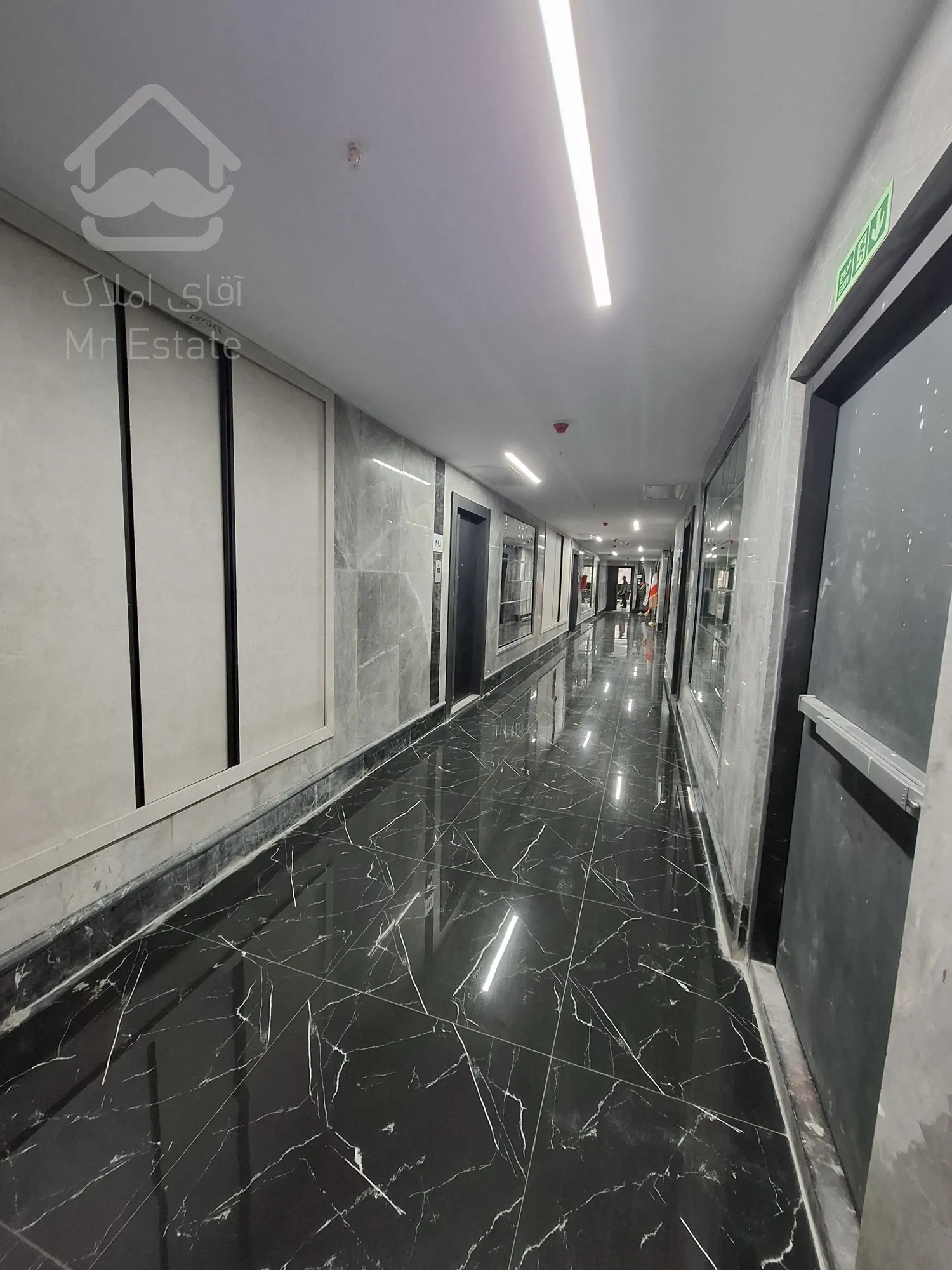 فروش واحد 84متری اداری/ فضای نوین برای کسب وکار شما/ متراژ متنوع/ پونک