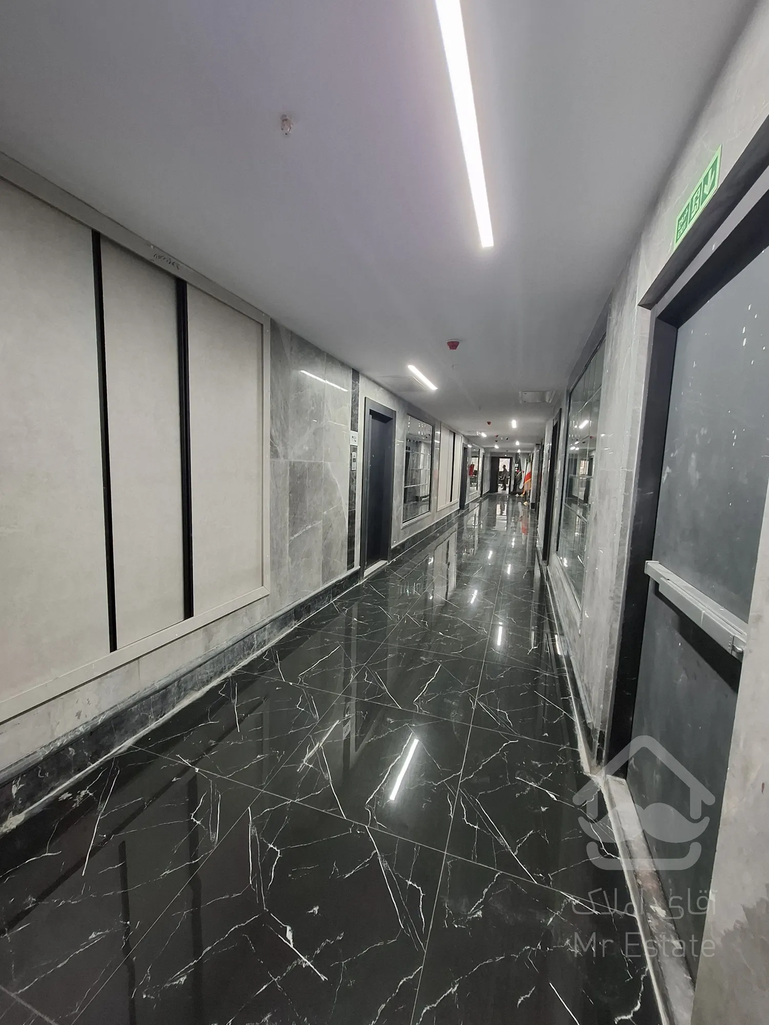 فروش واحدهای اداری / متراژ متنوع / تنها پارک اداری شهر تهران/ پونک