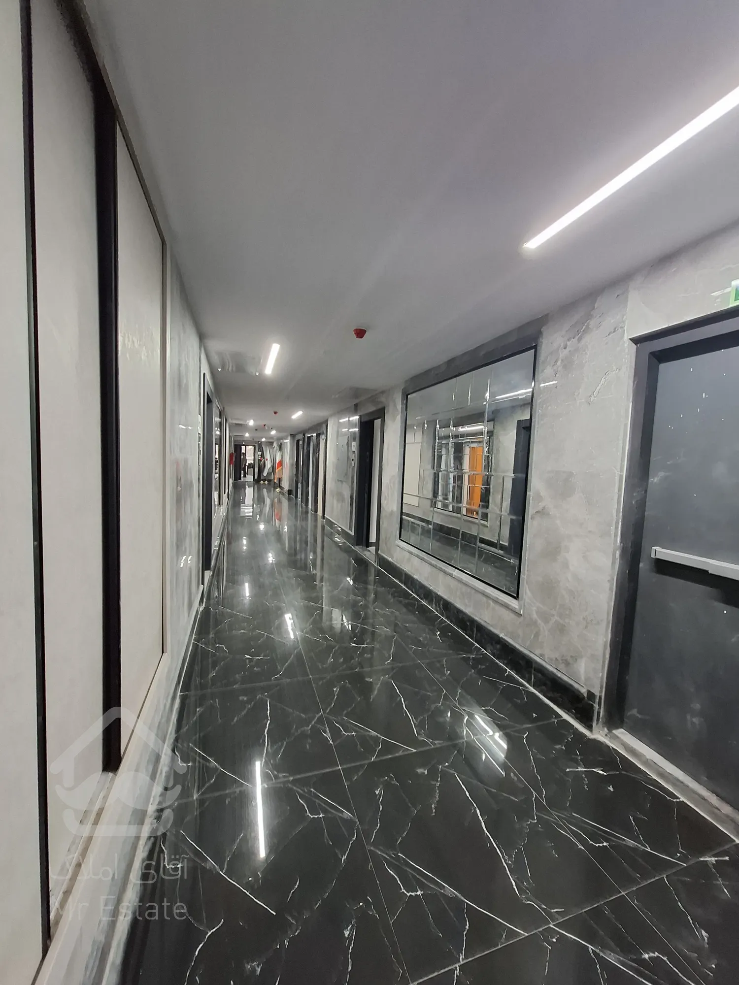 فروش واحد 69متری اداری/ اولین پارک اداری شهر تهران / پونک