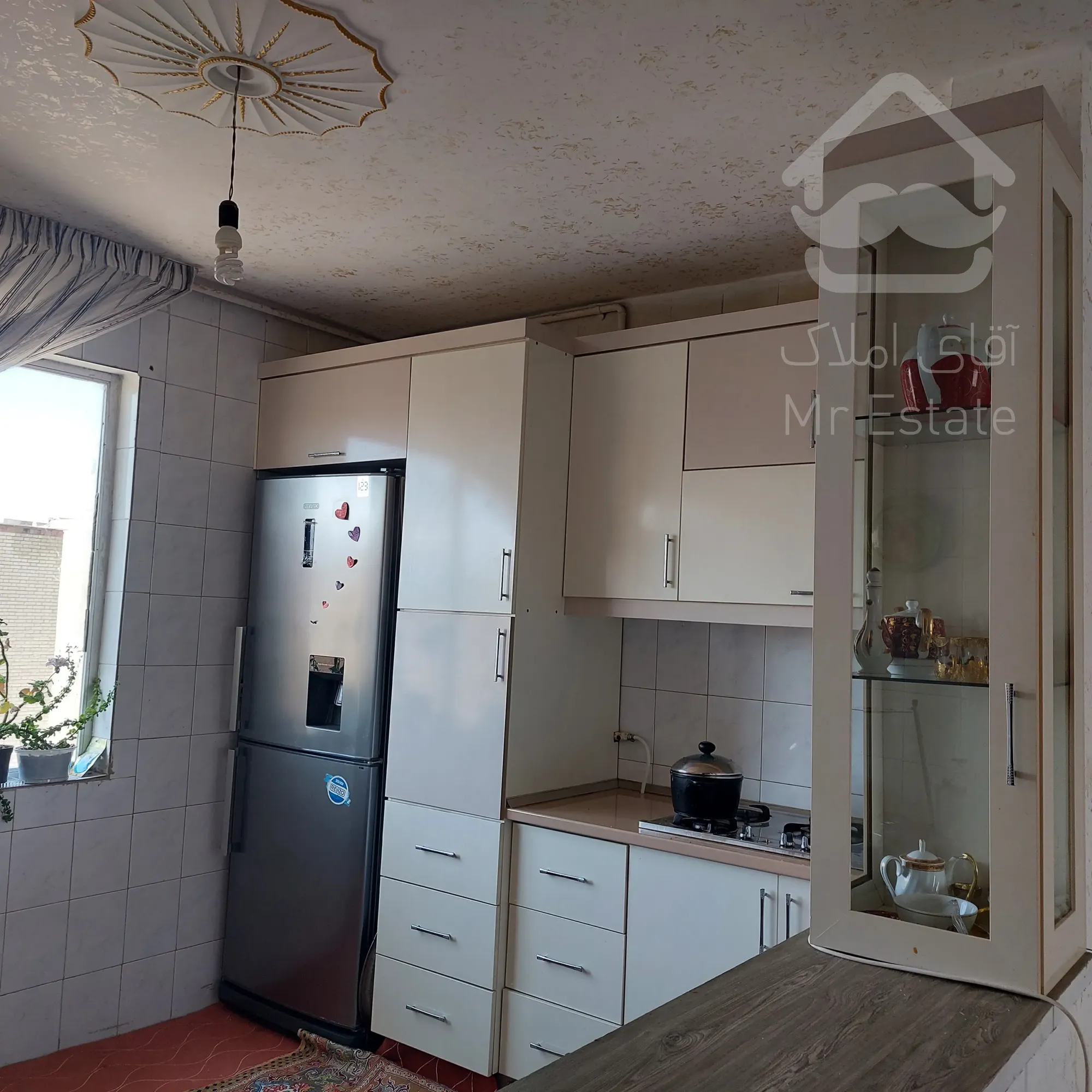 فروش یک واحد اپارتمان مبله در اردبیل