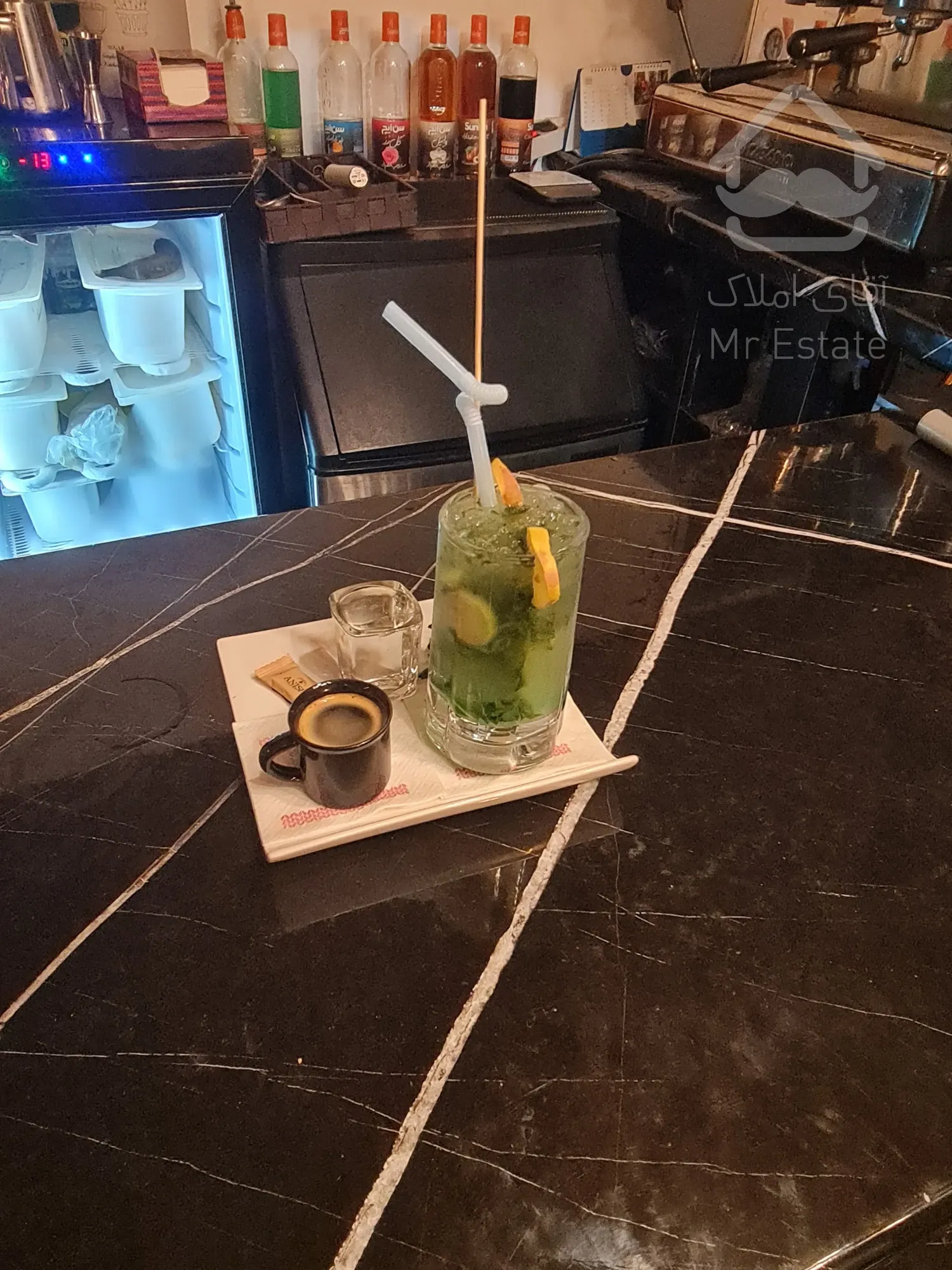 فروش کافه رستوران و خانه ویلایی (کلبه سویئسی)