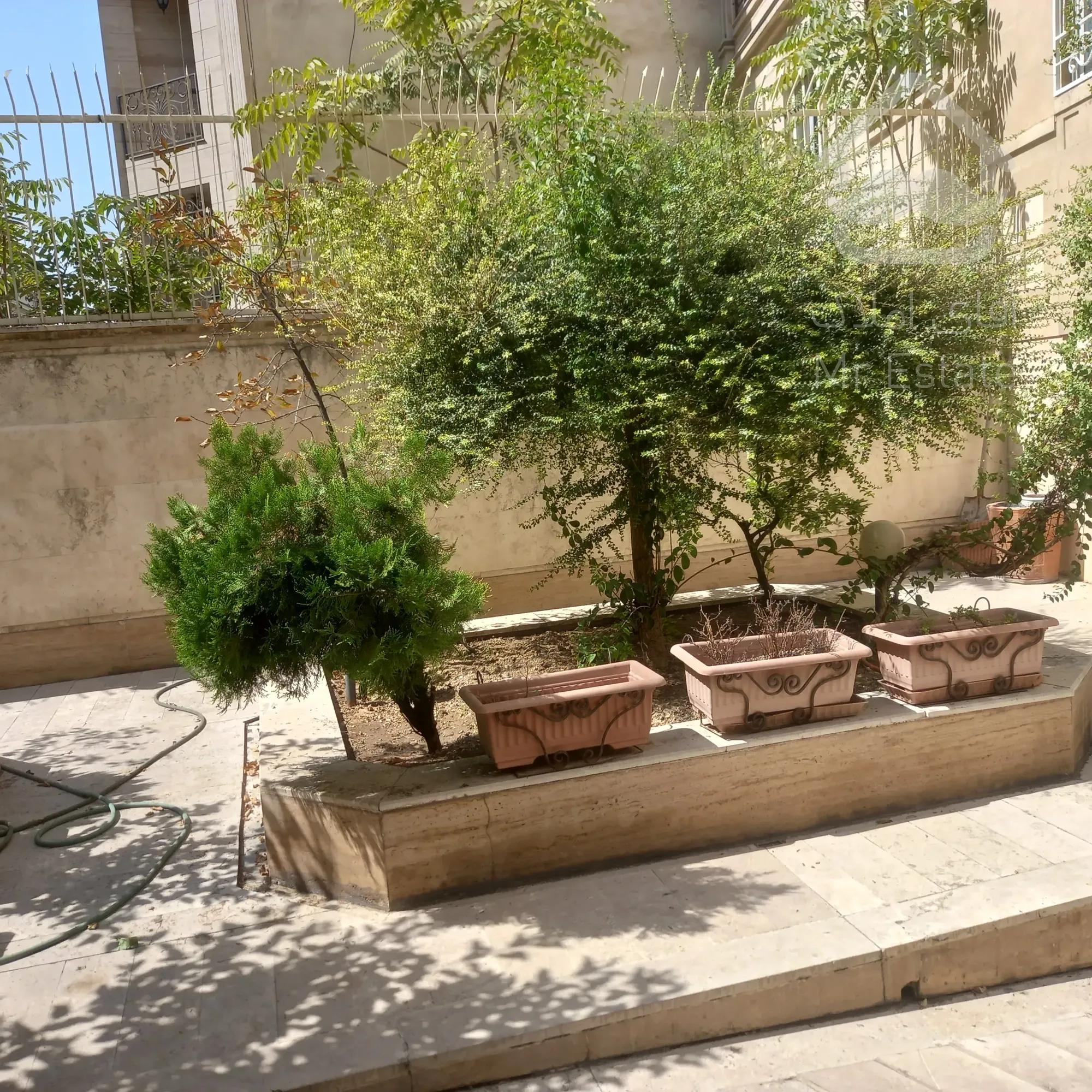 فروش مستغلات 560 متری دروس