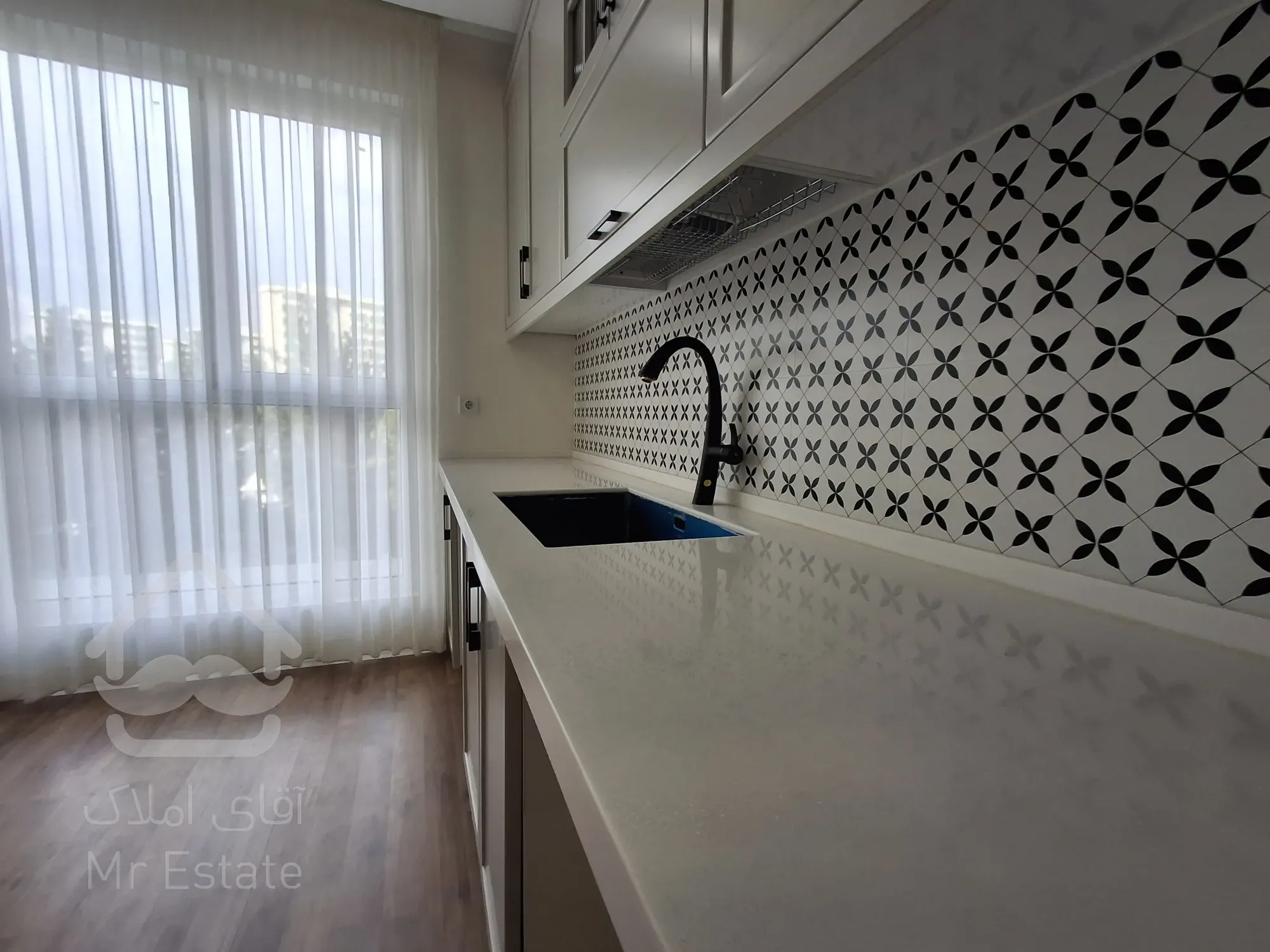 پیش فروش برج فوق لاکچری نیکا/سازنده قربانی