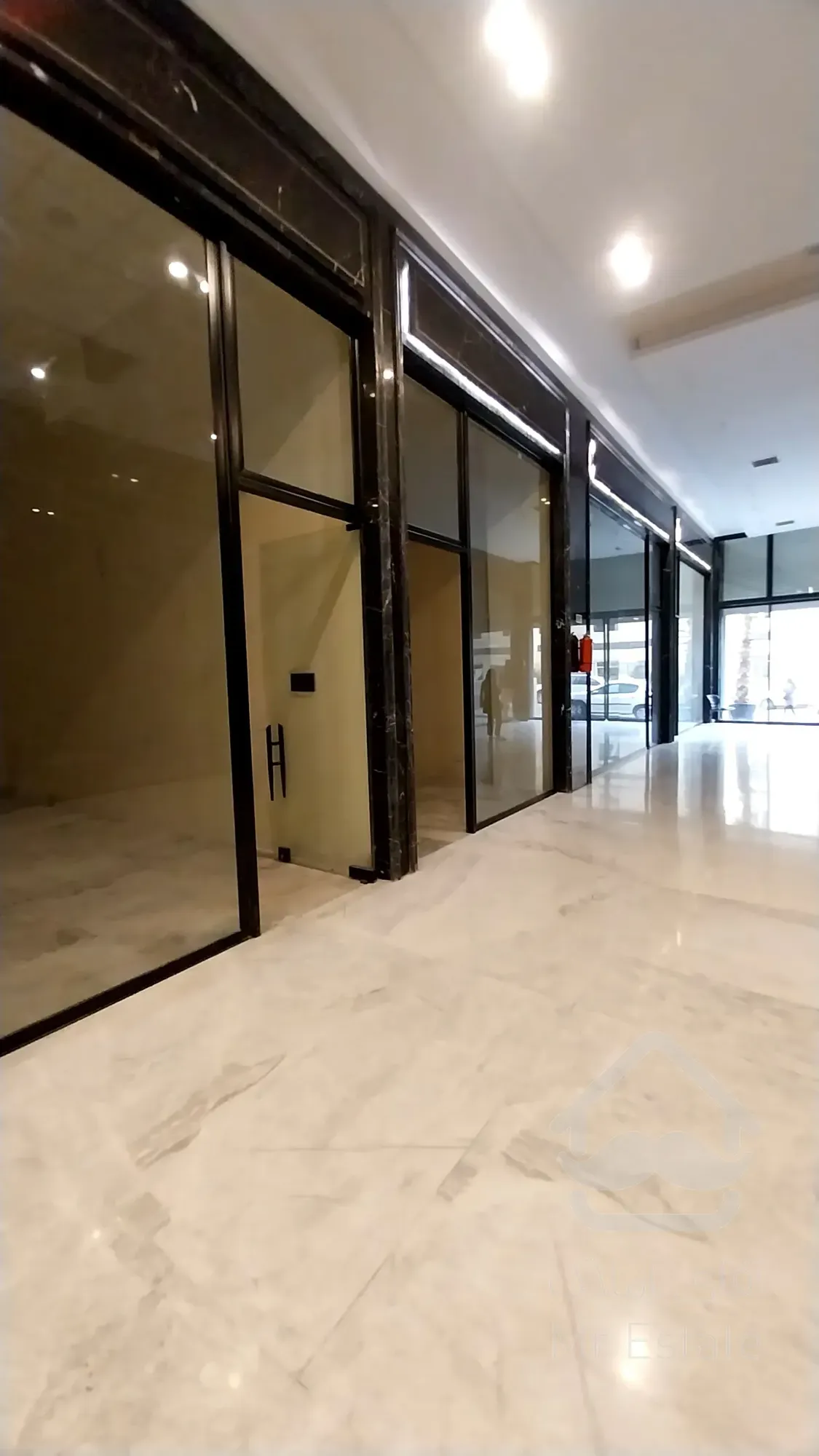 رهن و اجاره مغازه 34متری در رونیکامال هروی