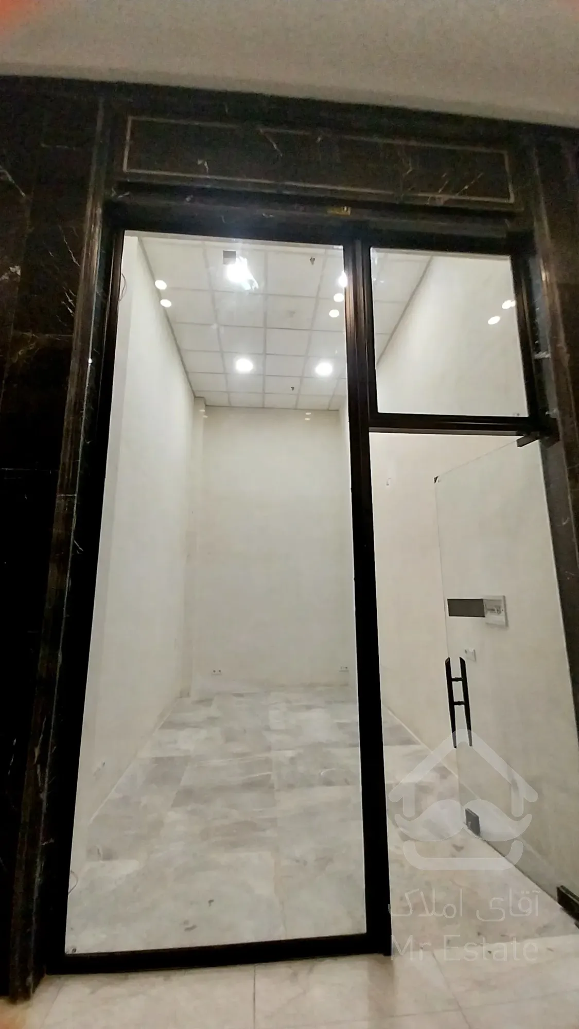 رهن و اجاره مغازه 26متری در رونیکامال هروی