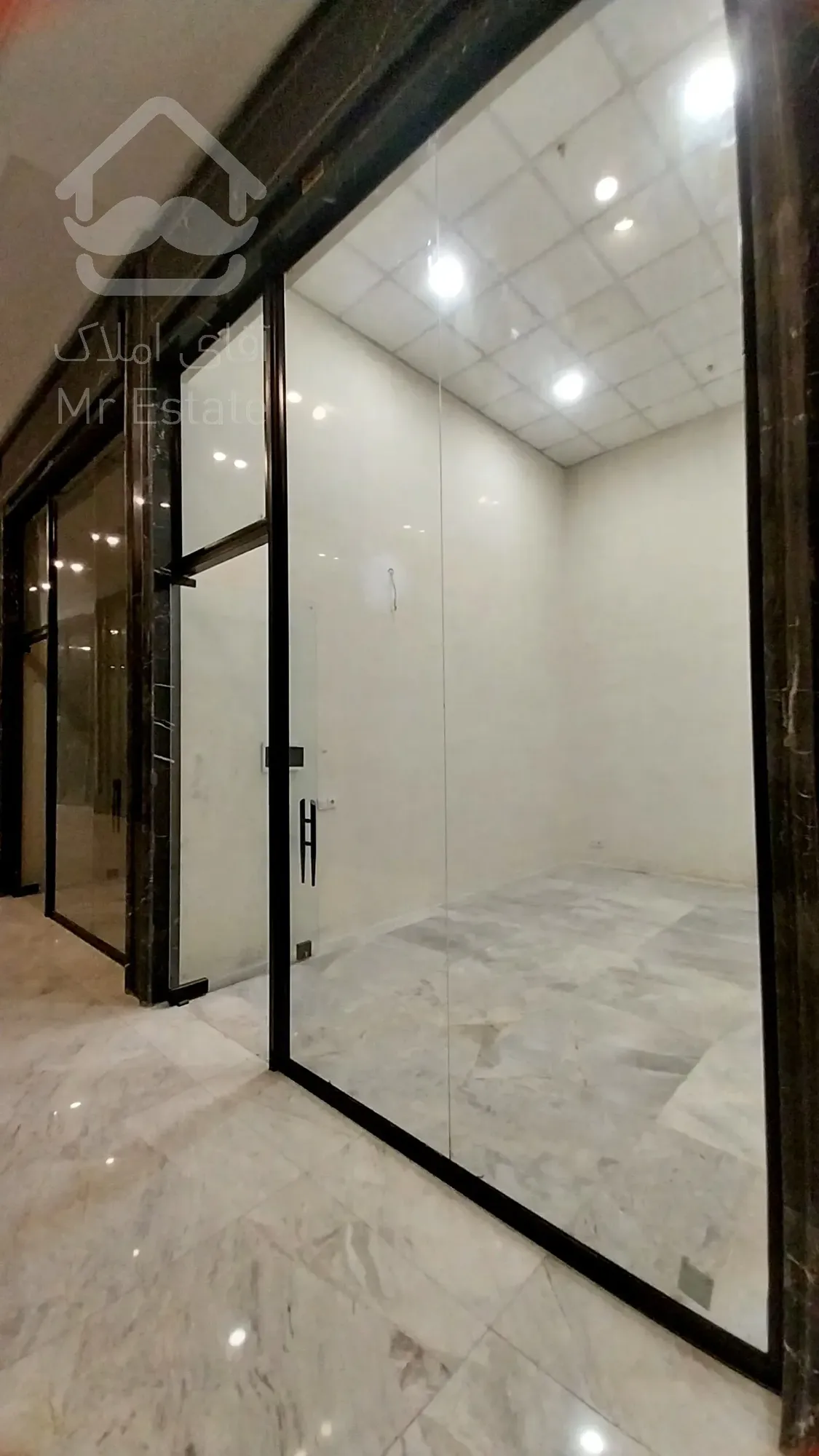 رهن و اجاره مغازه 26متری در رونیکامال هروی