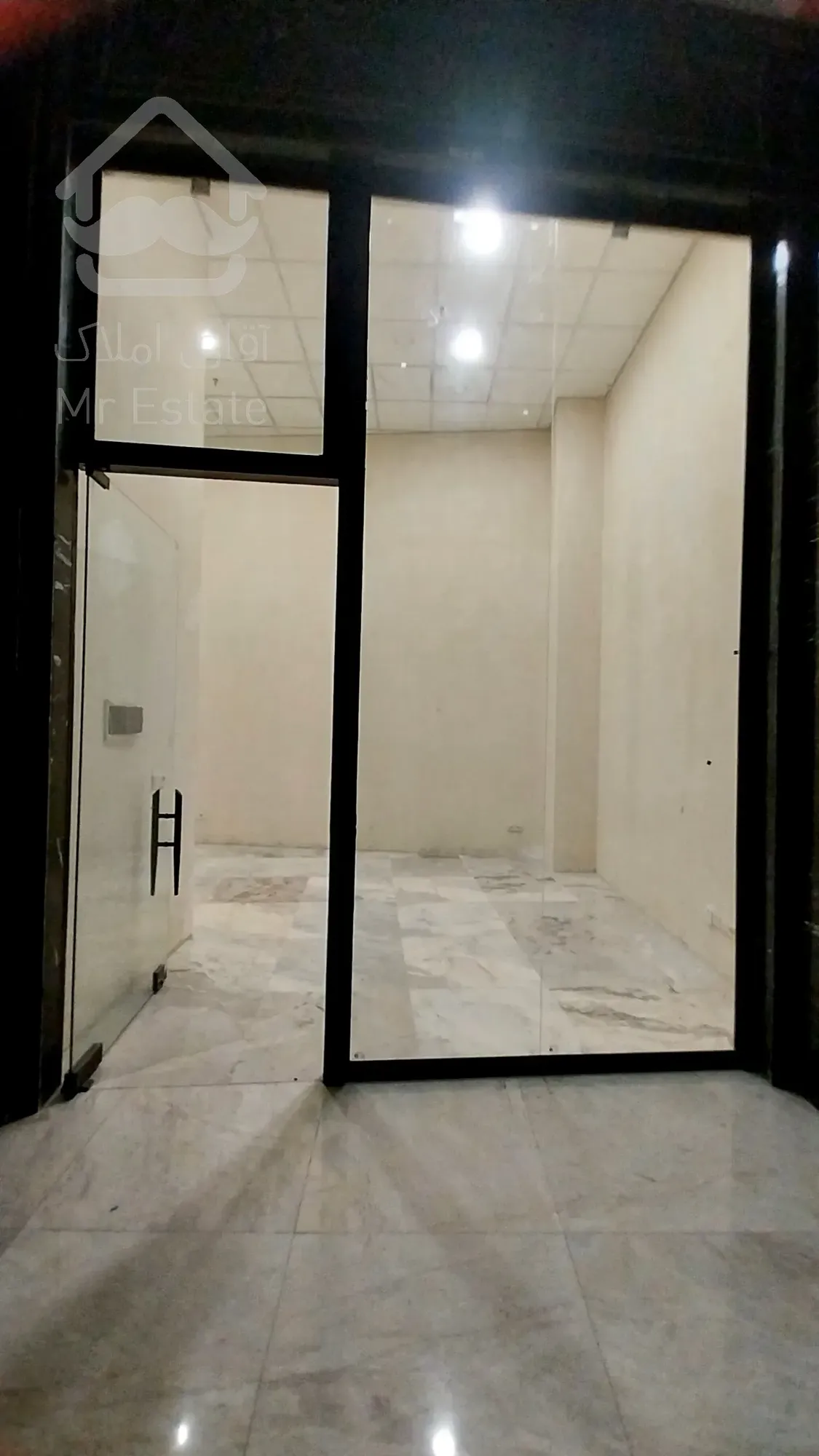 رهن واجاره مغازه 53 متری رونیکامال هروی