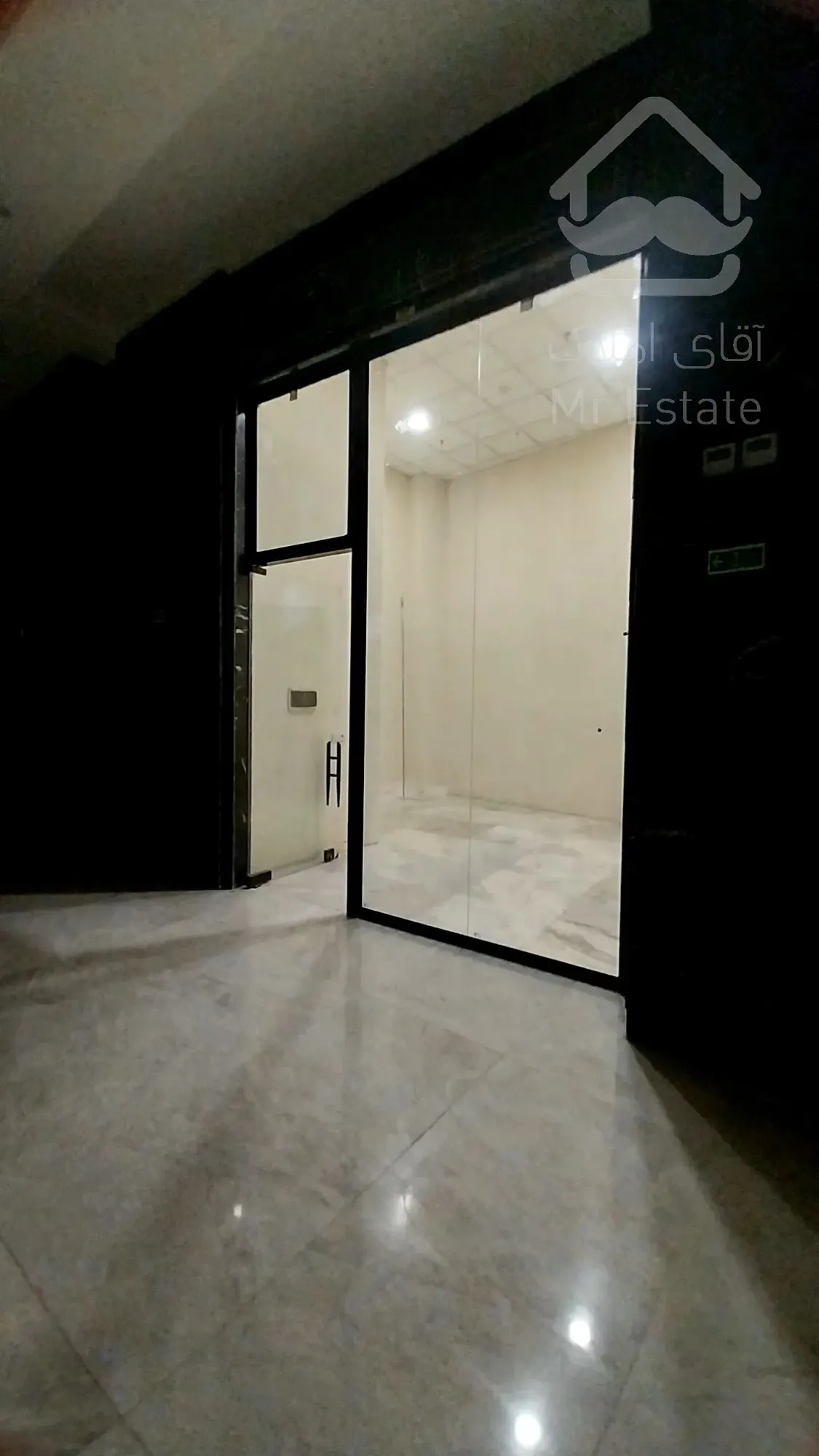 رهن واجاره مغازه 25 متری رونیکامال هروی