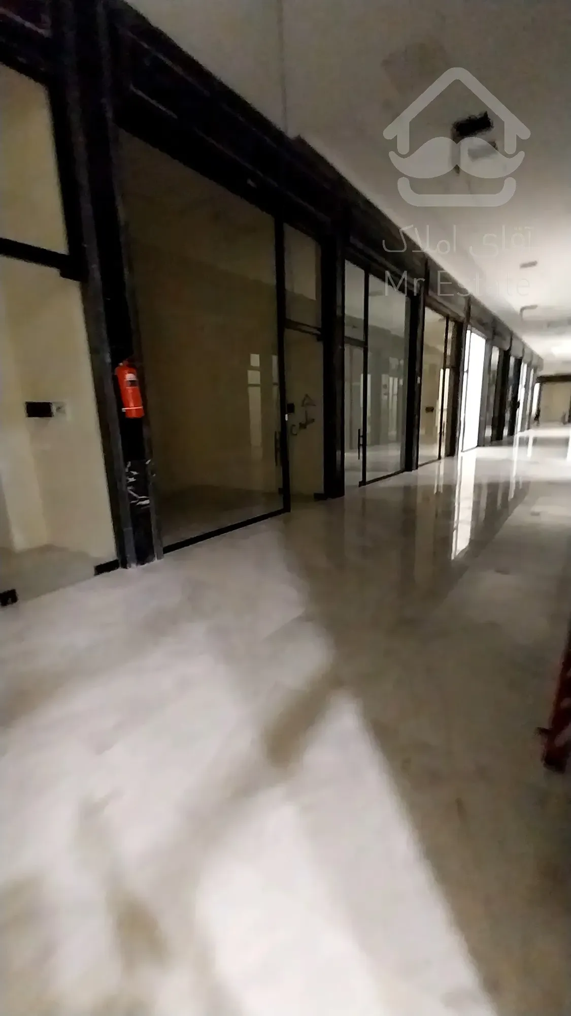 پیش فروش واحد تجاری 22 متری در میرزابابایی