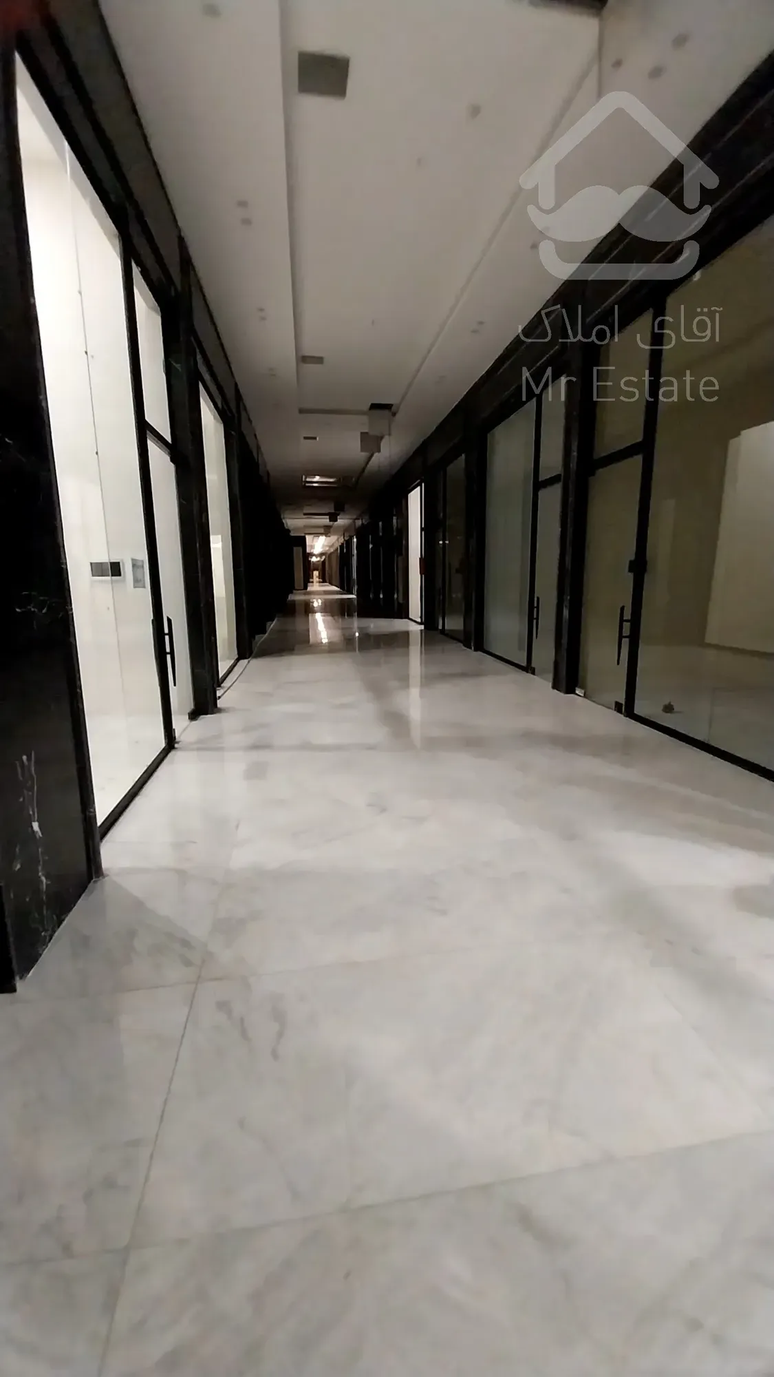 پیش فروش واحد تجاری 22 متری در میرزابابایی