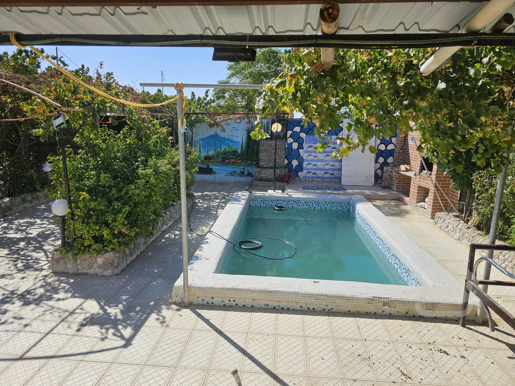 ویلا باغ استخردار