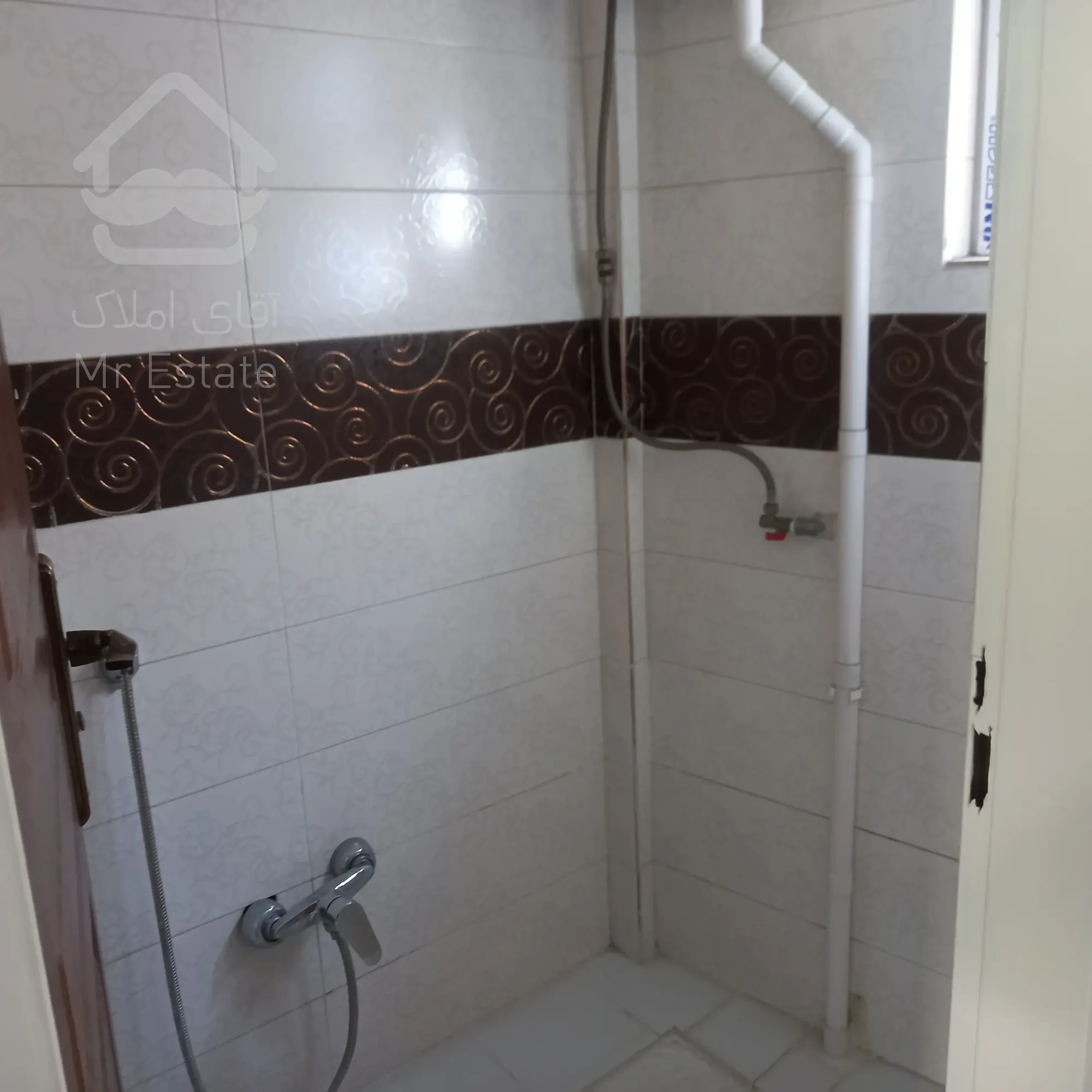 163 متر اختیاریه