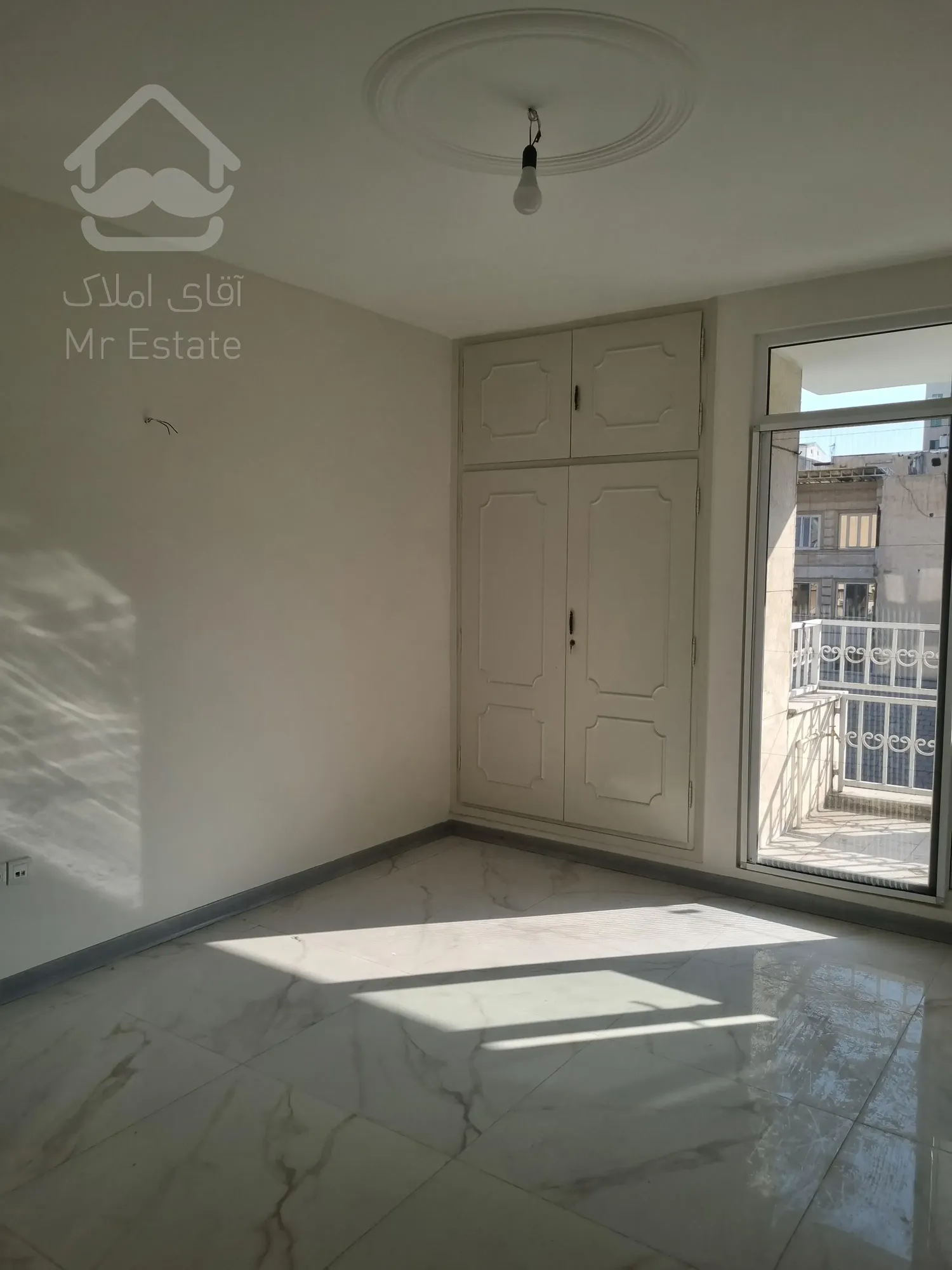 ۱۵۵ متر امانیه روبروی پارک ملت