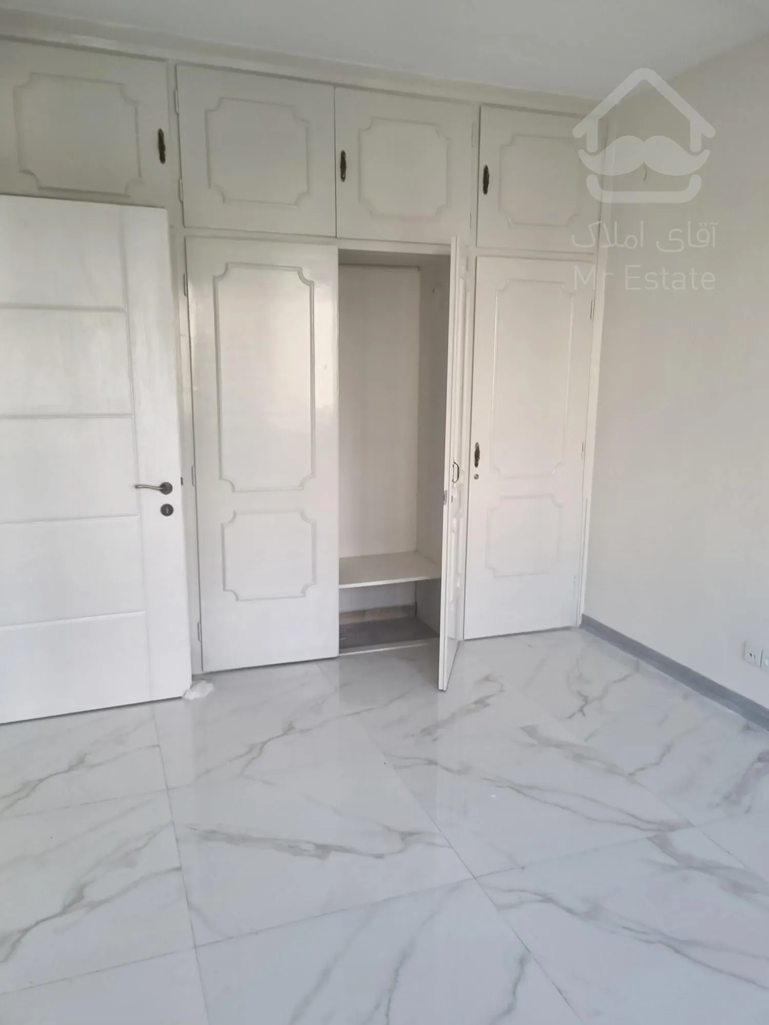 ۱۵۵ متر امانیه روبروی پارک ملت