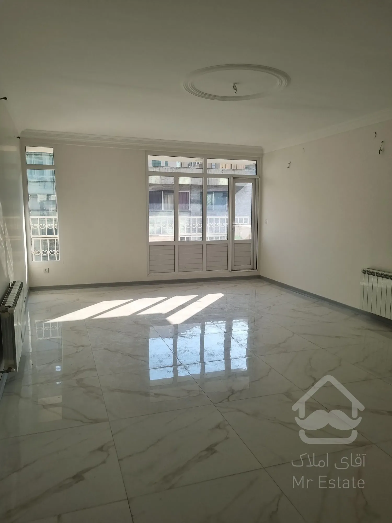 ۱۵۵ متر امانیه روبروی پارک ملت