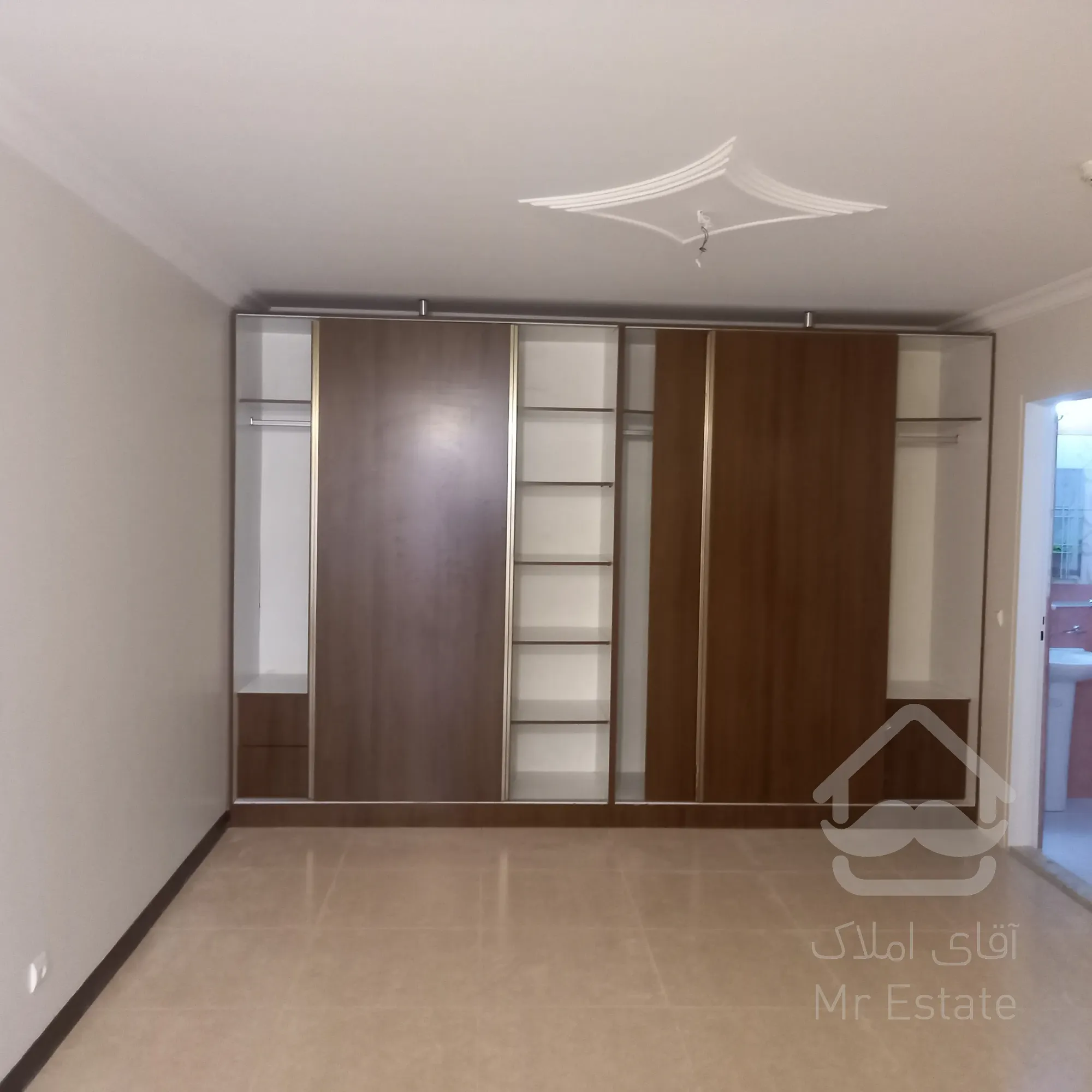 75 متر اختیاریه