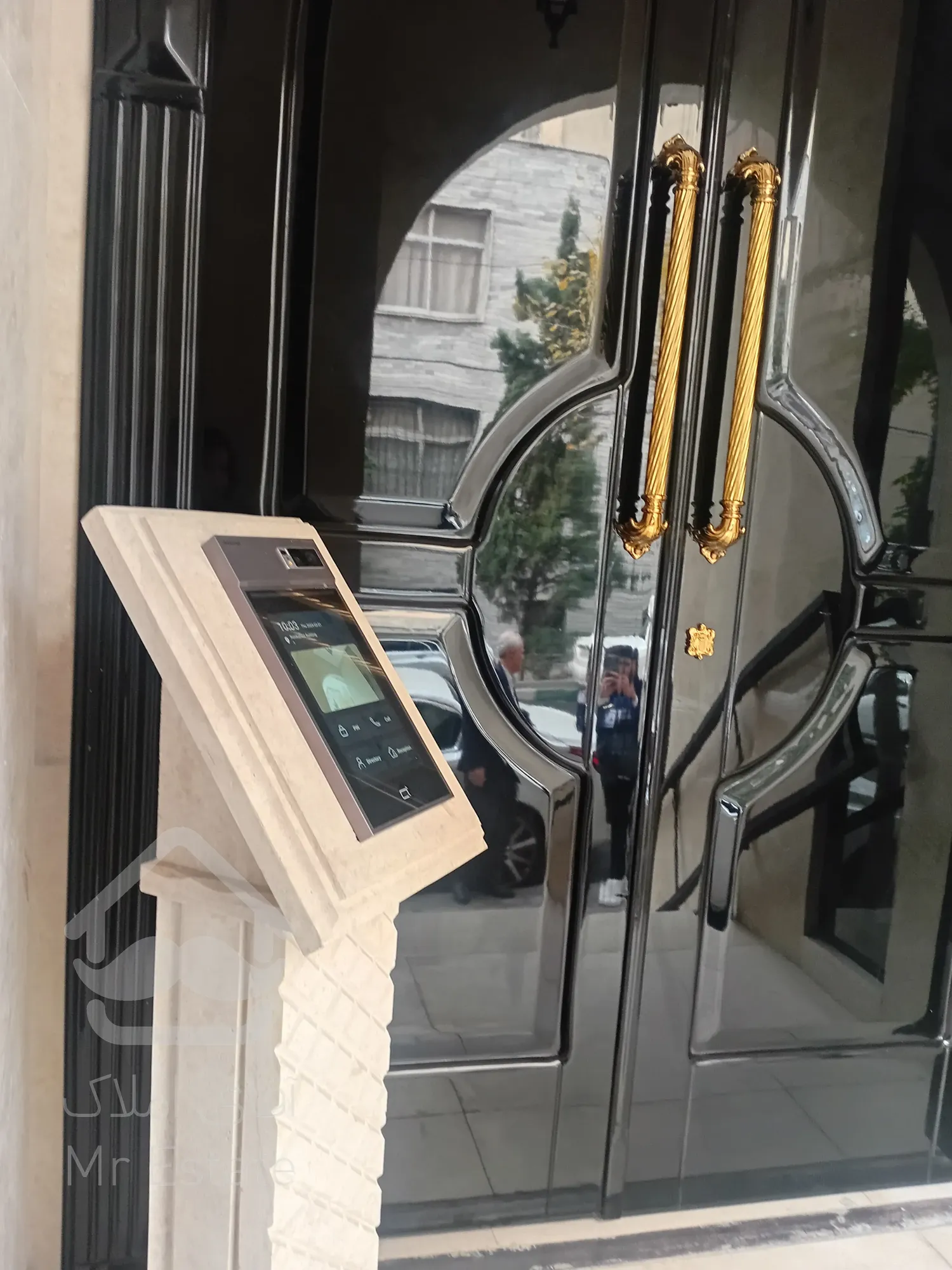 فروش کل واحدهای مسکونی و تجاری رونیکاپالاس سئول