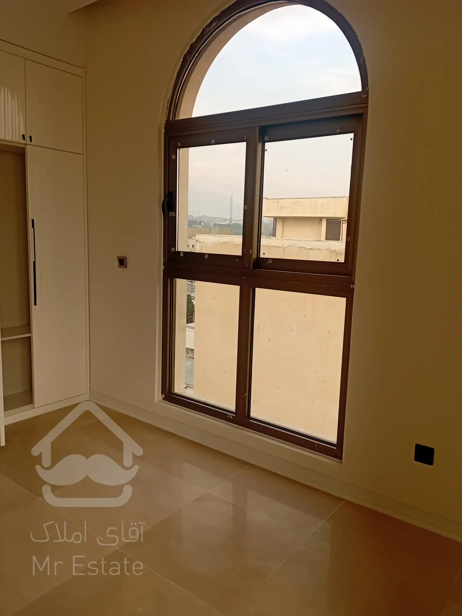 فروش واحد مسکونی 110 متری رونیکاپالاس سئول