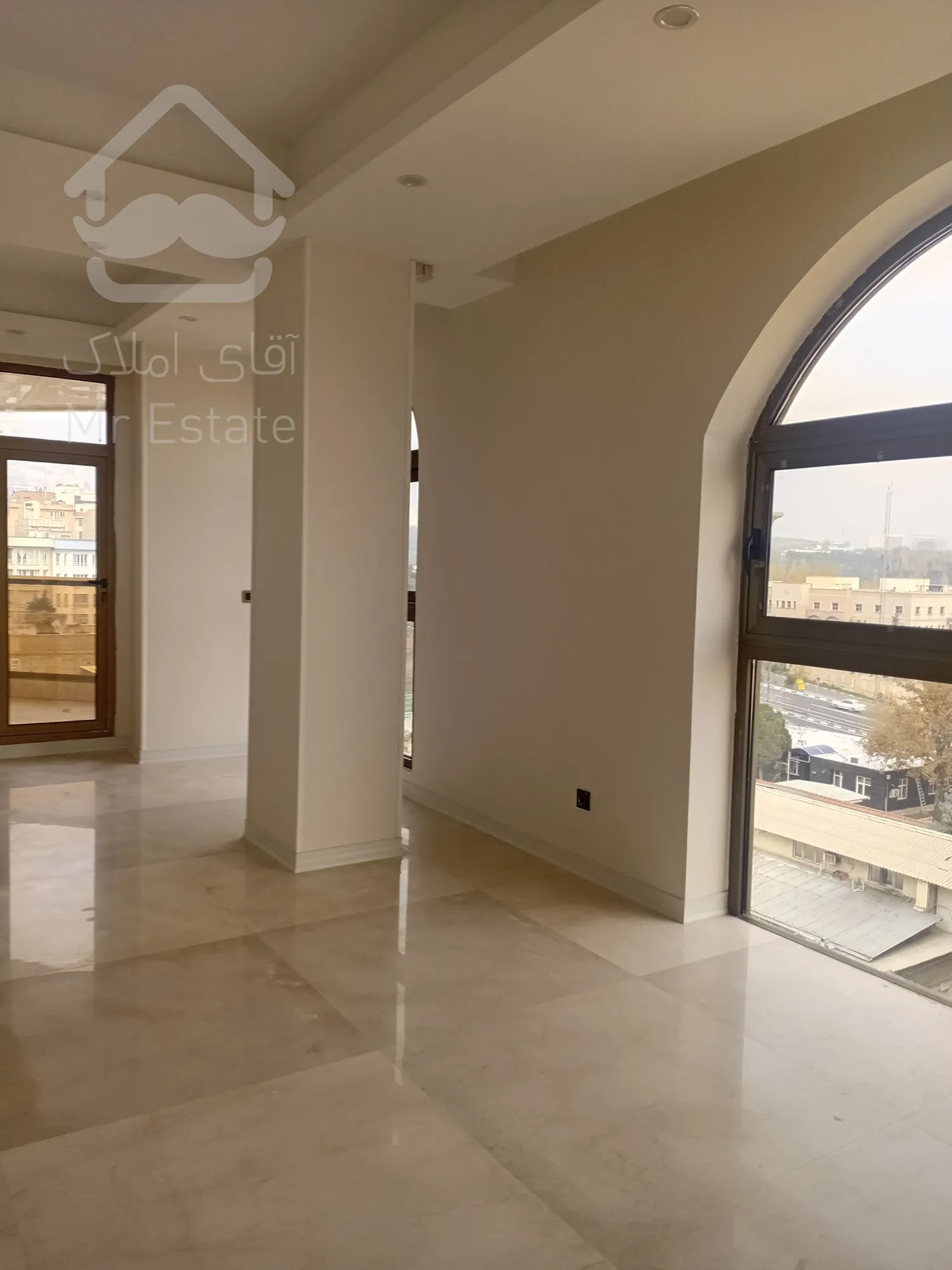 فروش کل واحدهای مسکونی و تجاری رونیکاپالاس سئول