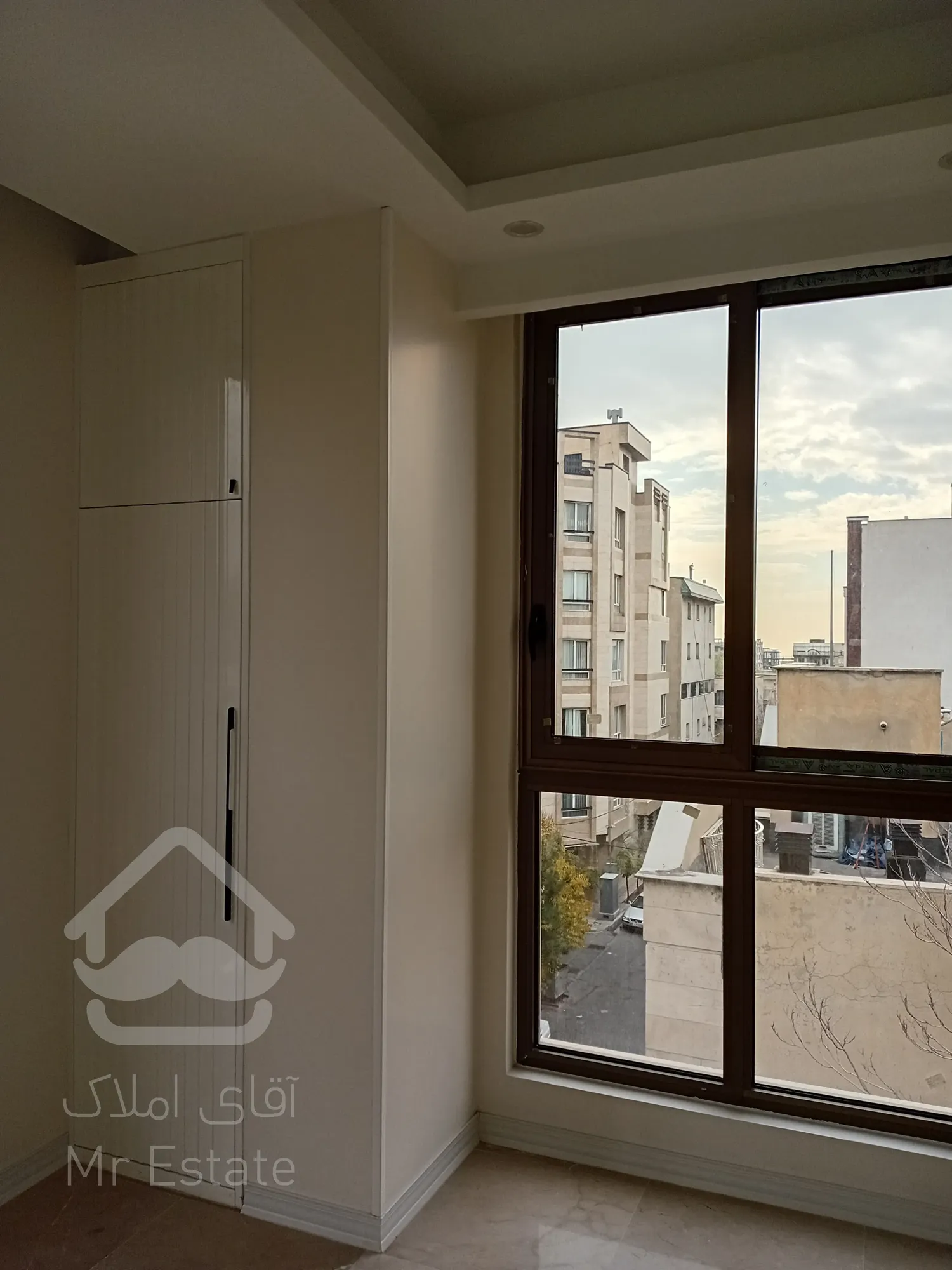 فروش کل واحدهای مسکونی و 2 تجاری در ونیکاپالاس سئول