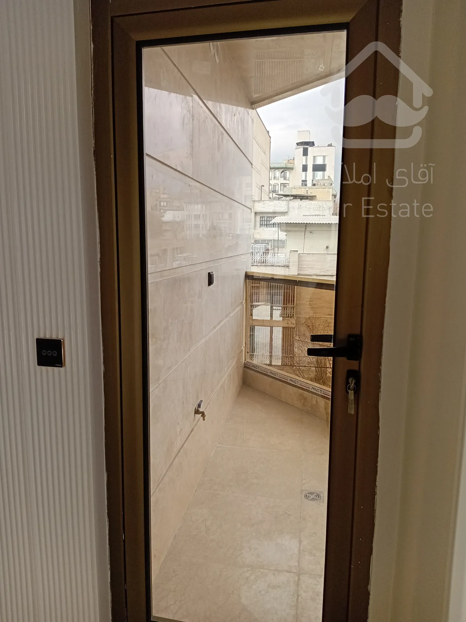 فروش 5 واحد تک واحدی 111 متری 2 خواب  لوکس در سئول