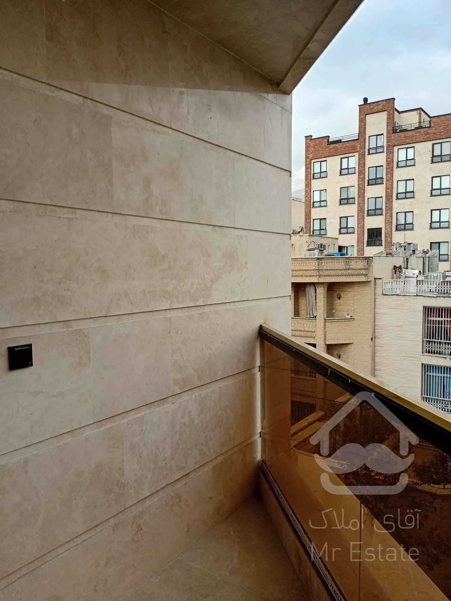 فروش کل واحدهای مسکونی و 2 تجاری در ونیکاپالاس سئول