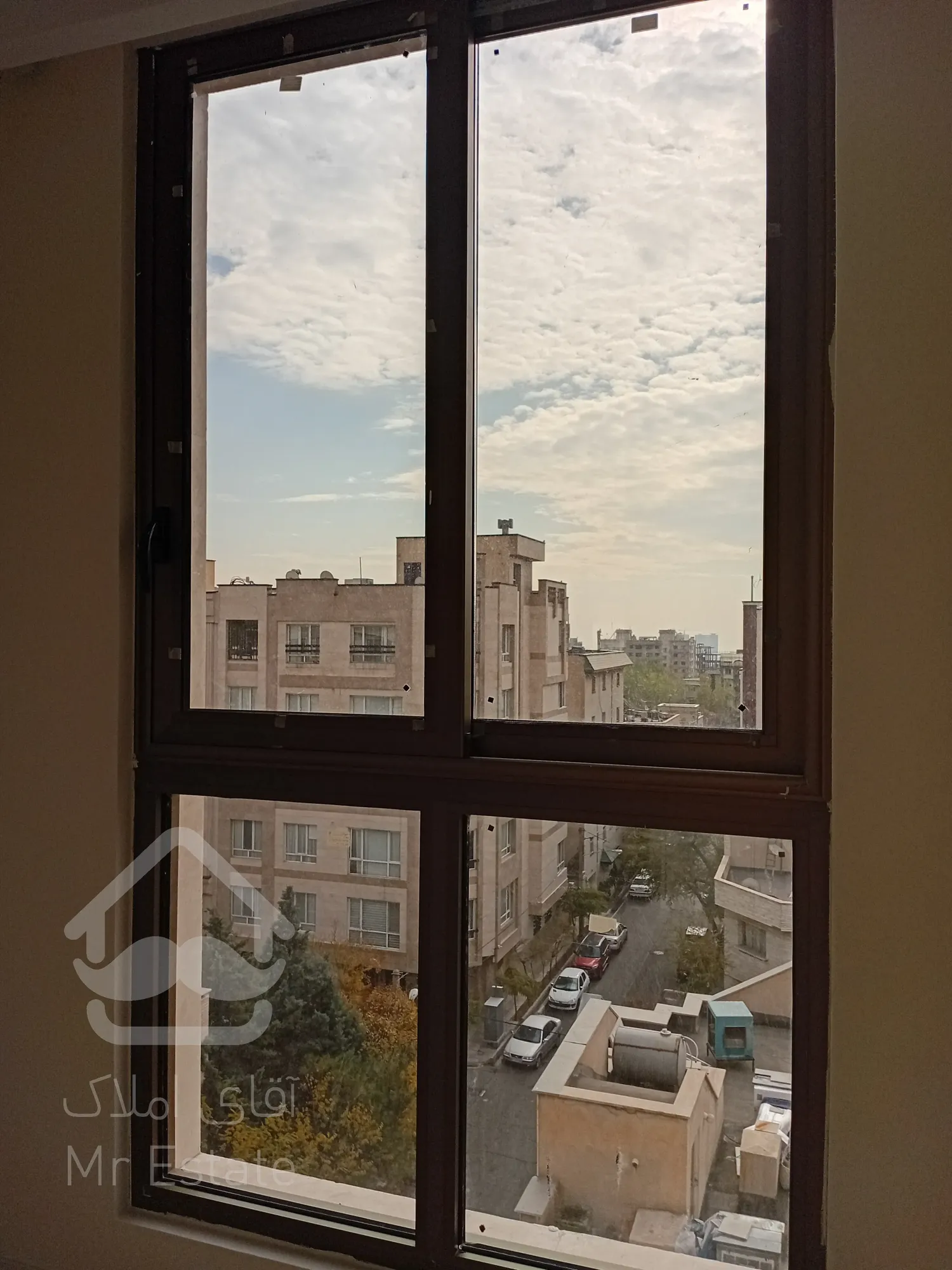 فروش یکجا 5 طبقه به همراه دو باب مغازه در رونیکا پالاس سئول