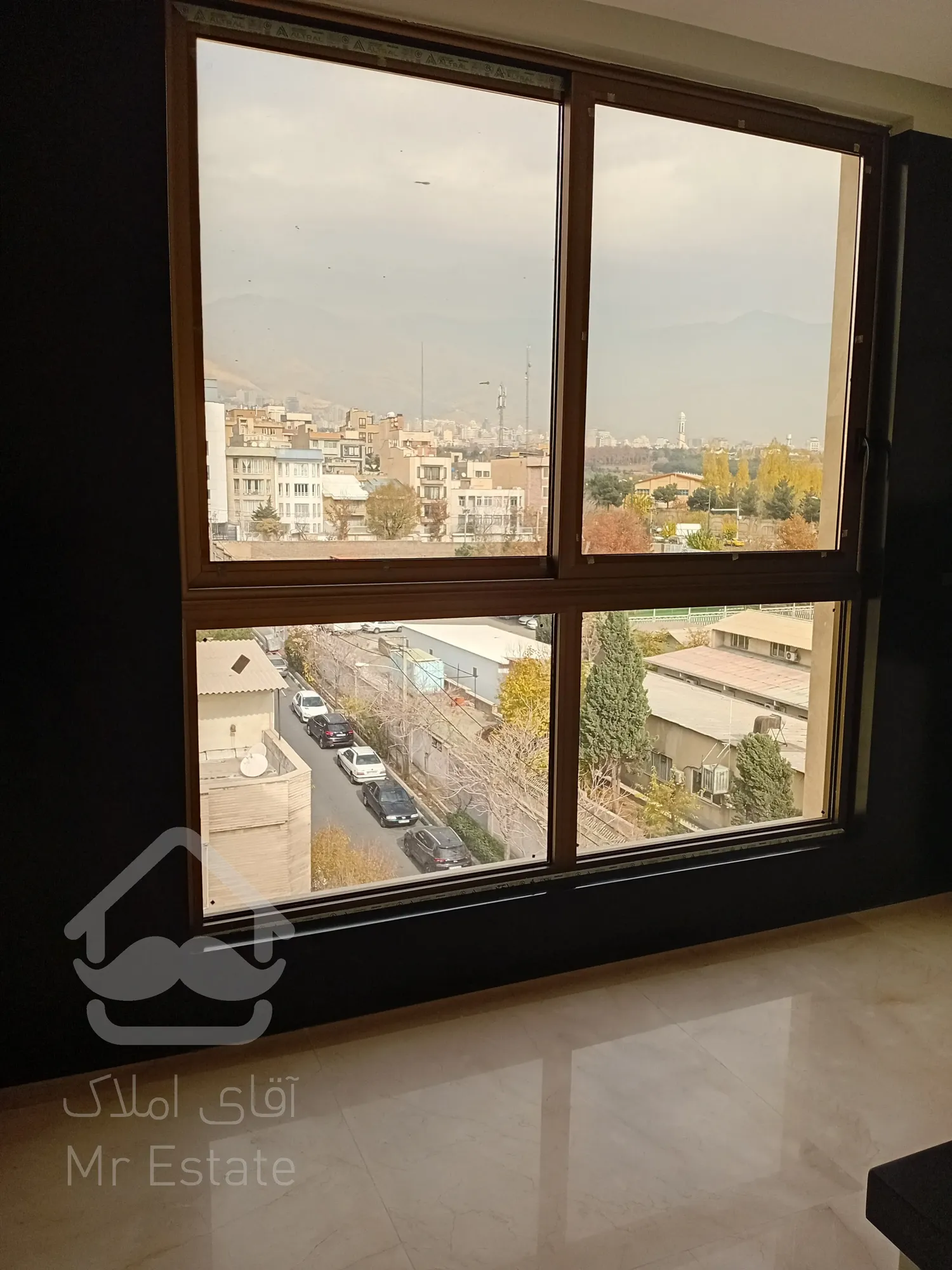 فروش یکجا 5 طبقه به همراه دو باب مغازه در رونیکا پالاس سئول