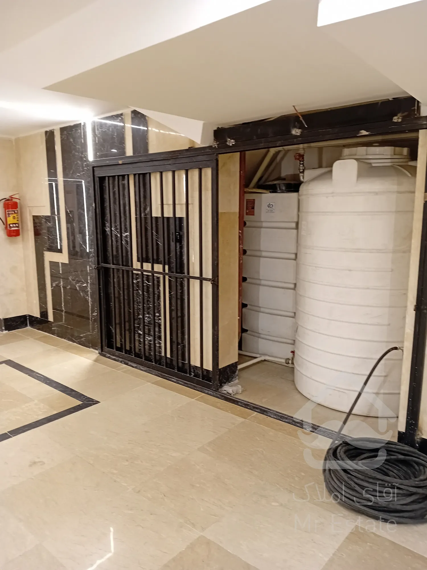 فروش یکجا آپارتمان ها و واحدهای تجاری در آرارات