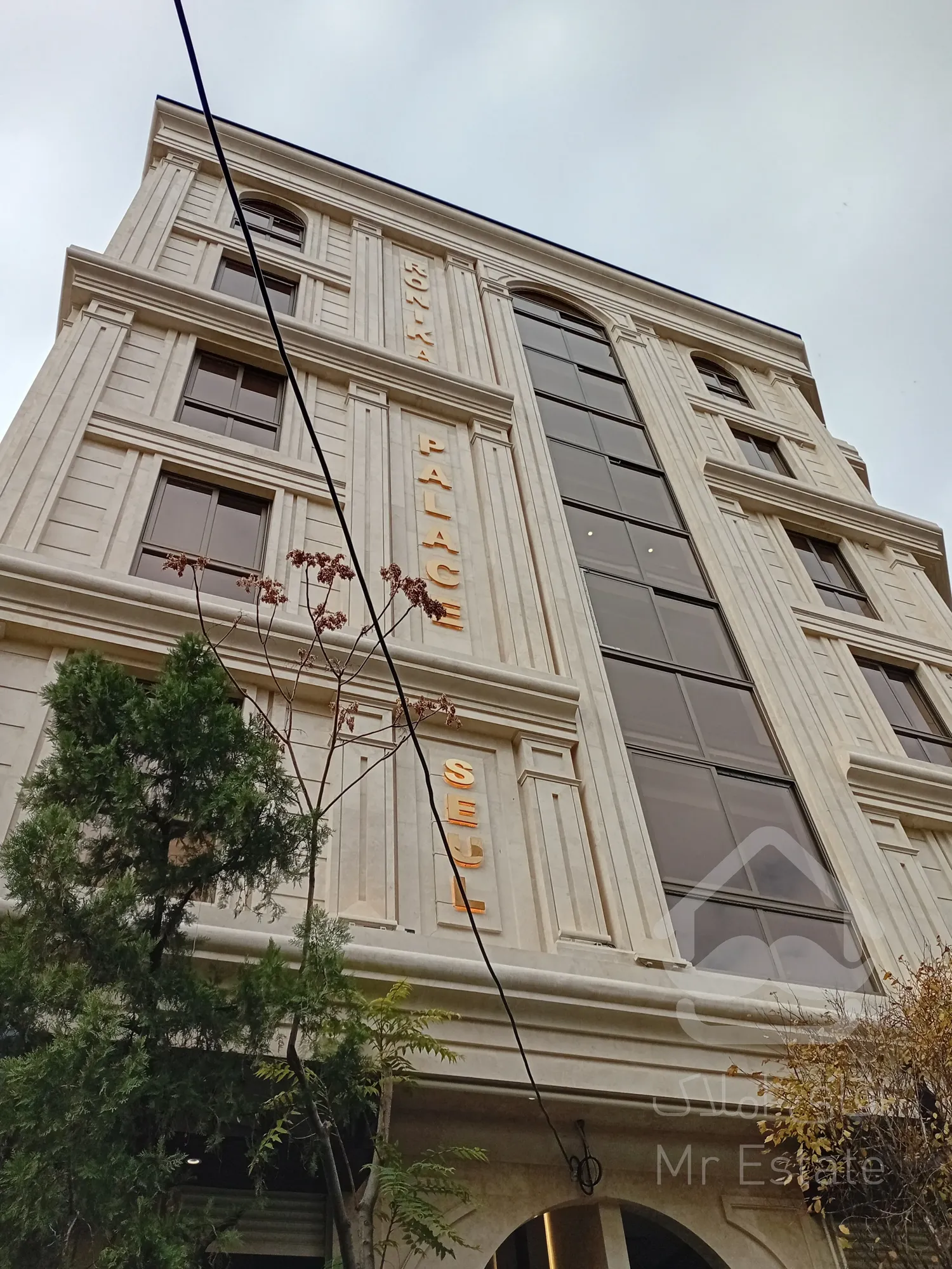 فروش یکجا 5 واحد مسکونی و 2 واحد تجاری در سئول