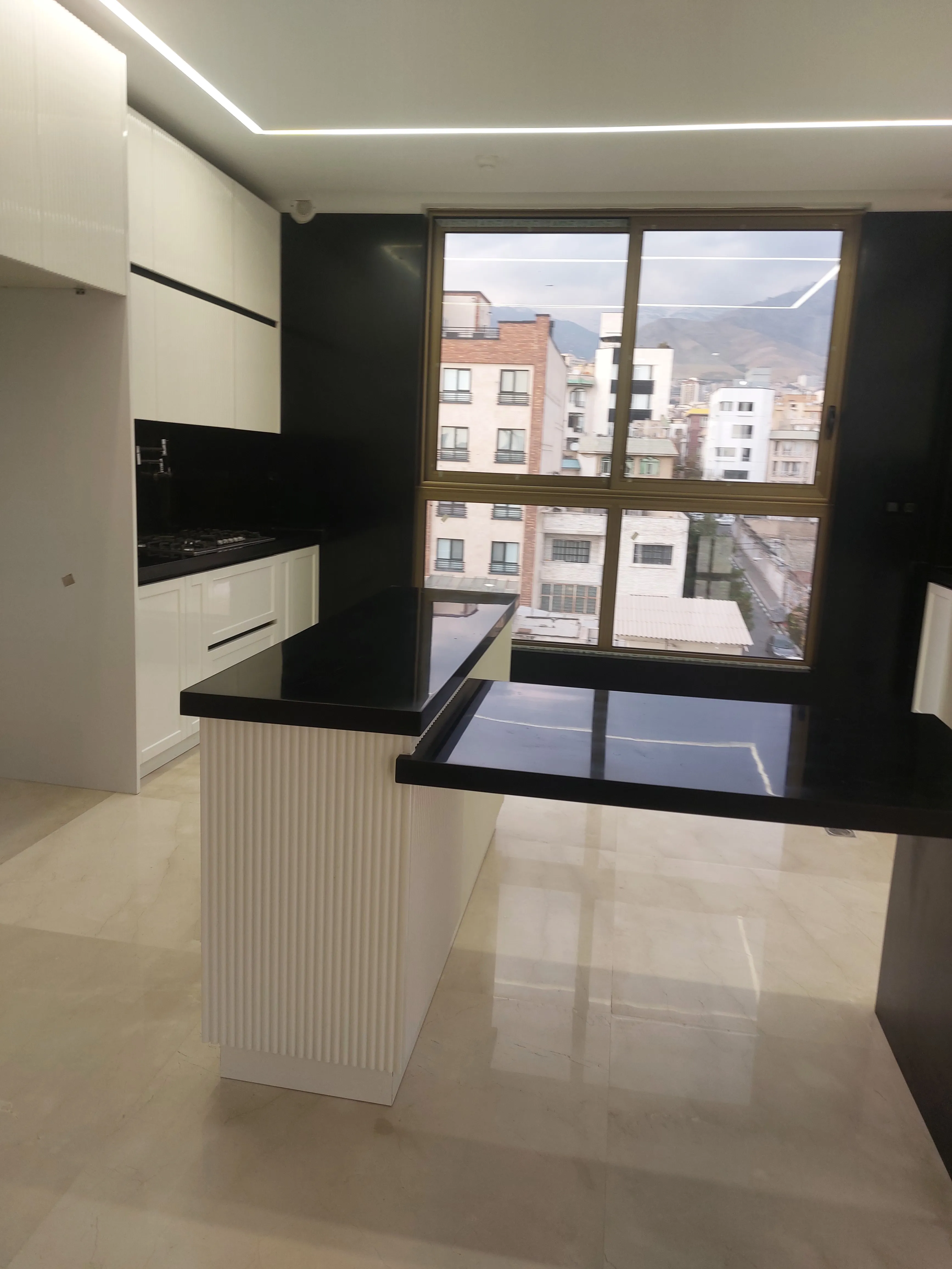 فروش واحدی 111متری در منطقه3 تهران