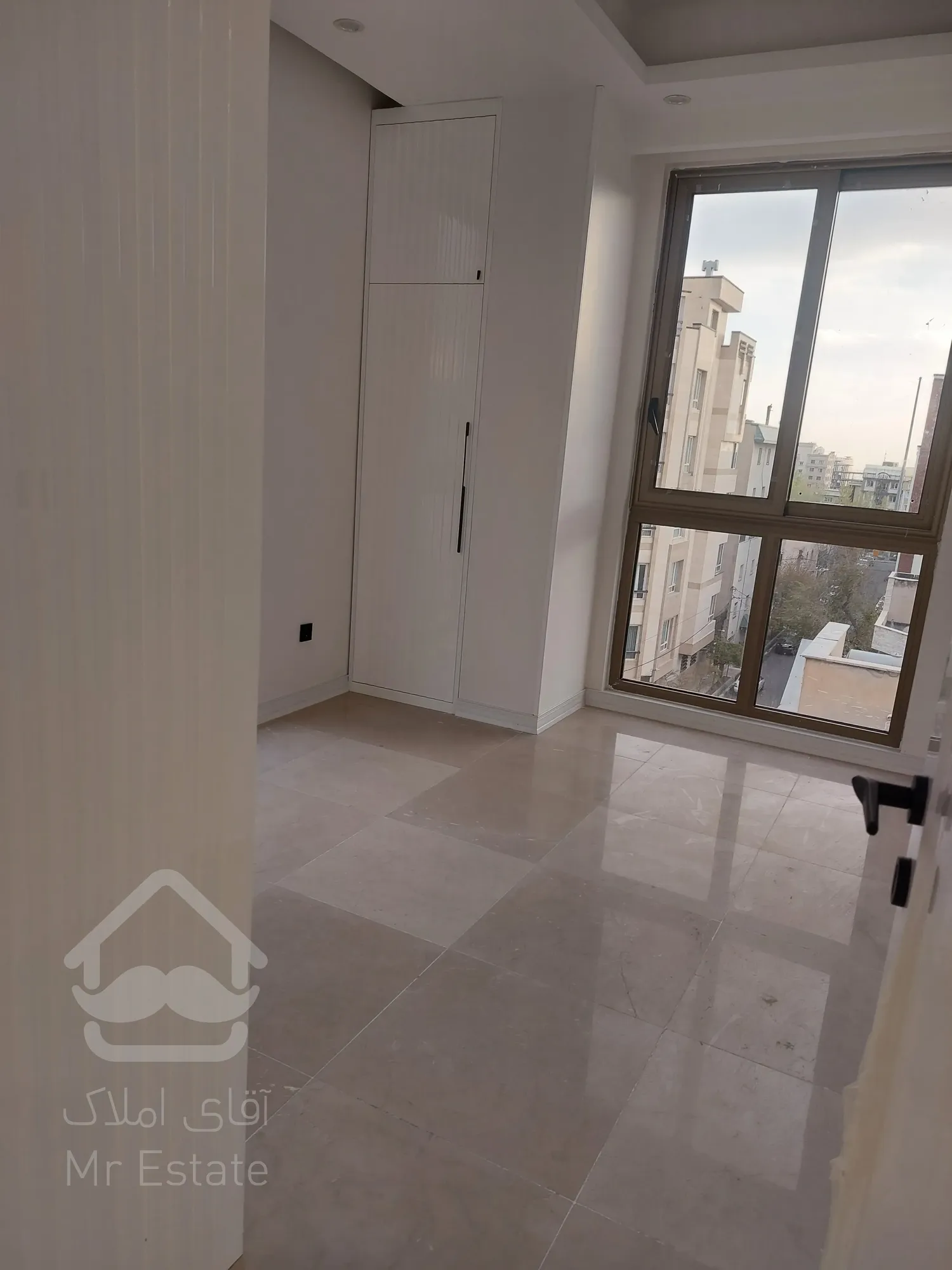 فروش واحدی 111متری در منطقه3 تهران