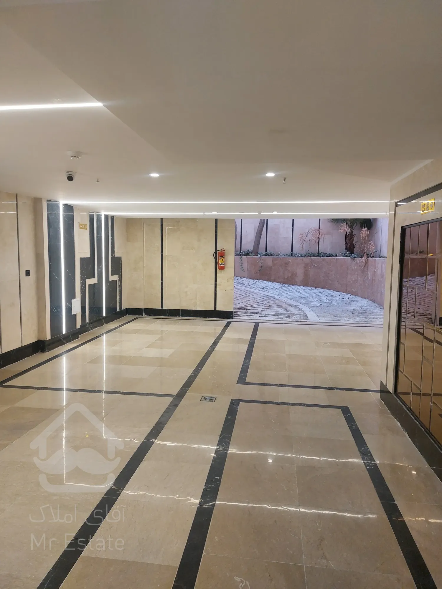 فروش واحدی نورگیر در بهترین لوکیشن