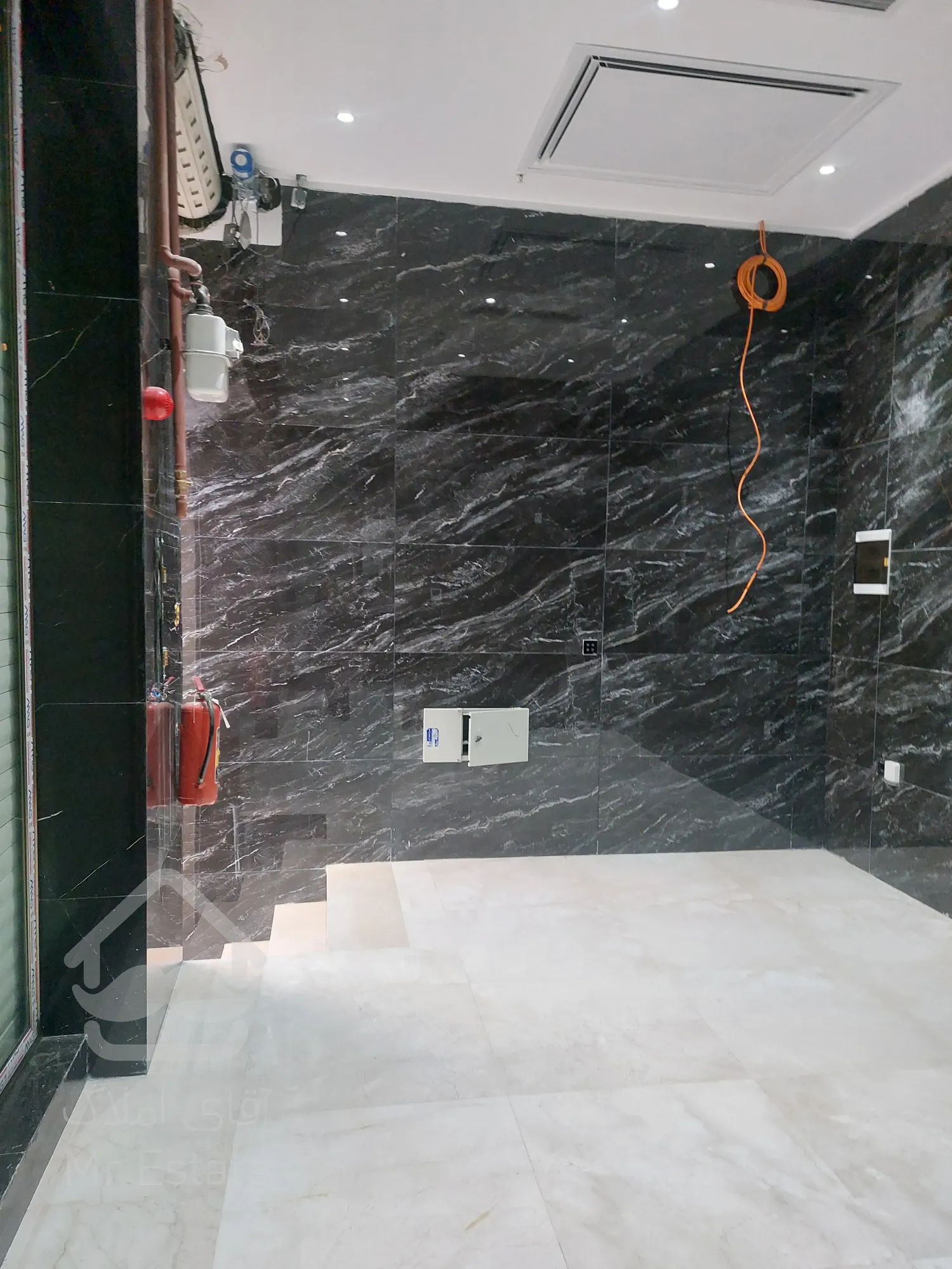 فروش واحدی نورگیر در بهترین لوکیشن