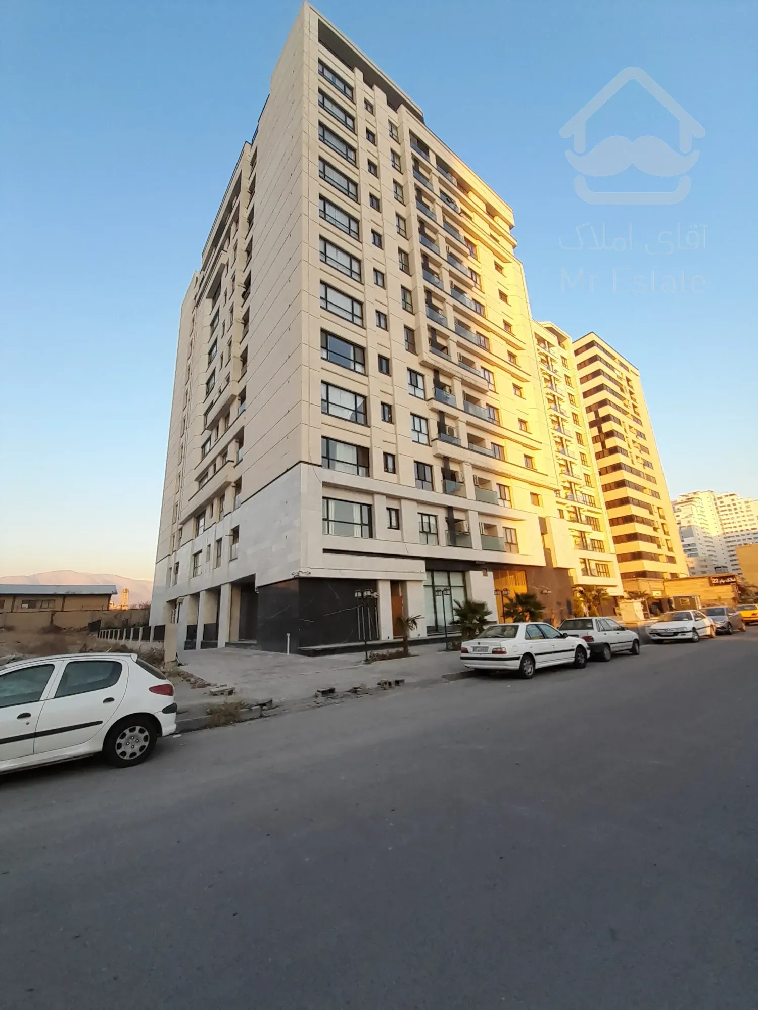 فروش آپارتمان در لاکچری در منطقه ۲۲