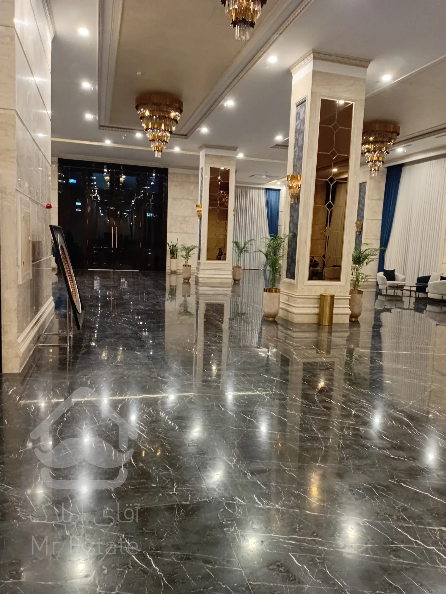 پیش فروش واحد تجاری 27 متری در رونیکامال پونک،امضایی مدرن در قلب پونک