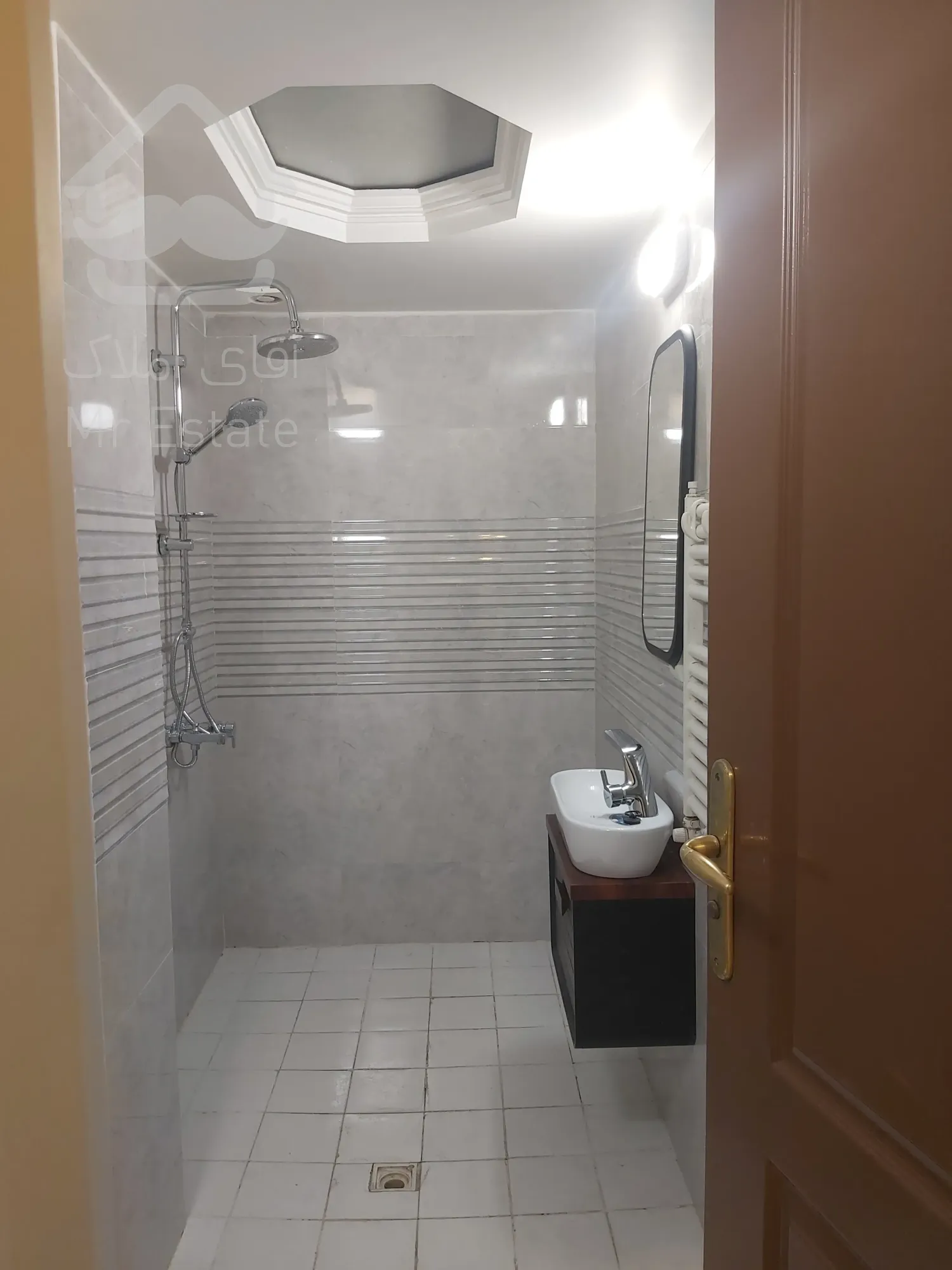 رهن واجاره آپارتمان ۱۲۰ متر فول در سهروردی جنوبی