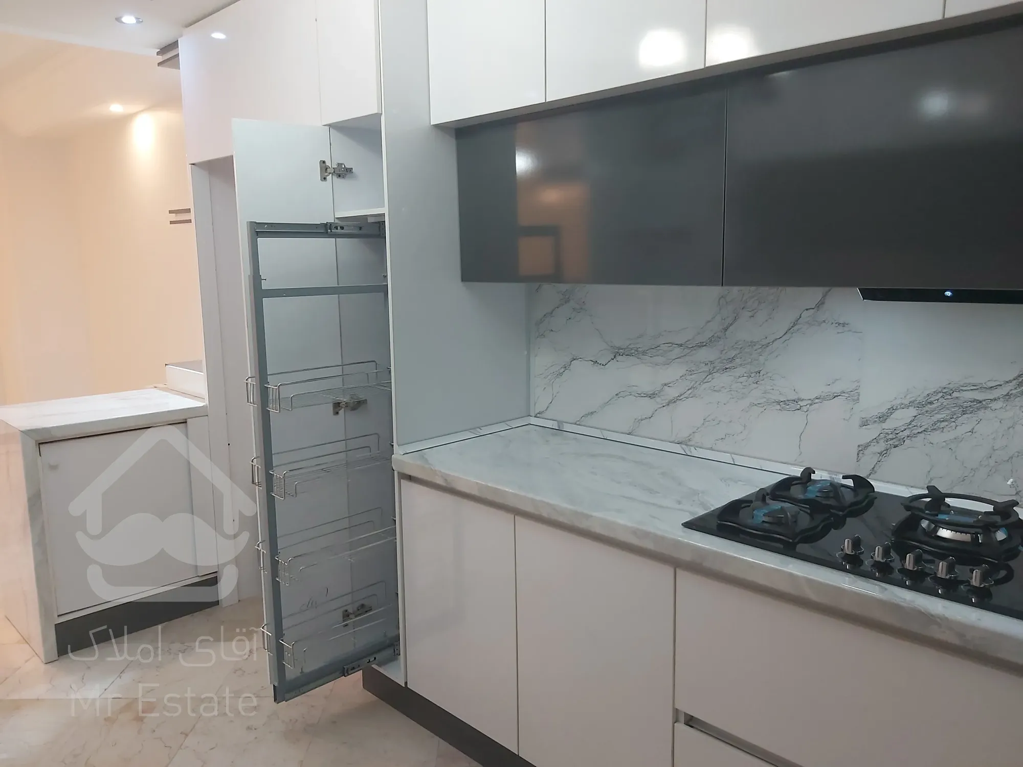 رهن واجاره آپارتمان ۱۲۰ متر فول در سهروردی جنوبی