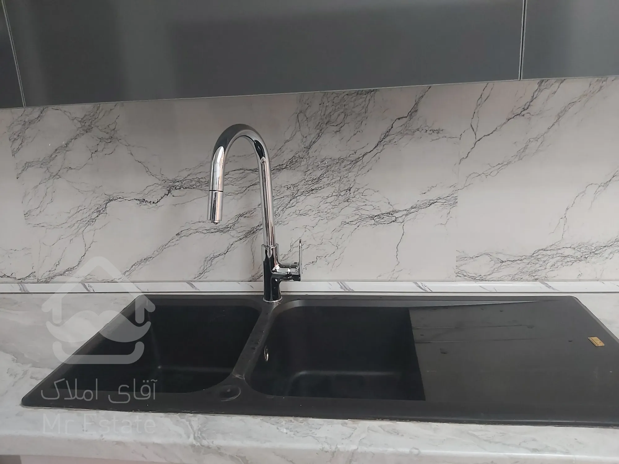 رهن واجاره آپارتمان ۱۲۰ متر فول در سهروردی جنوبی