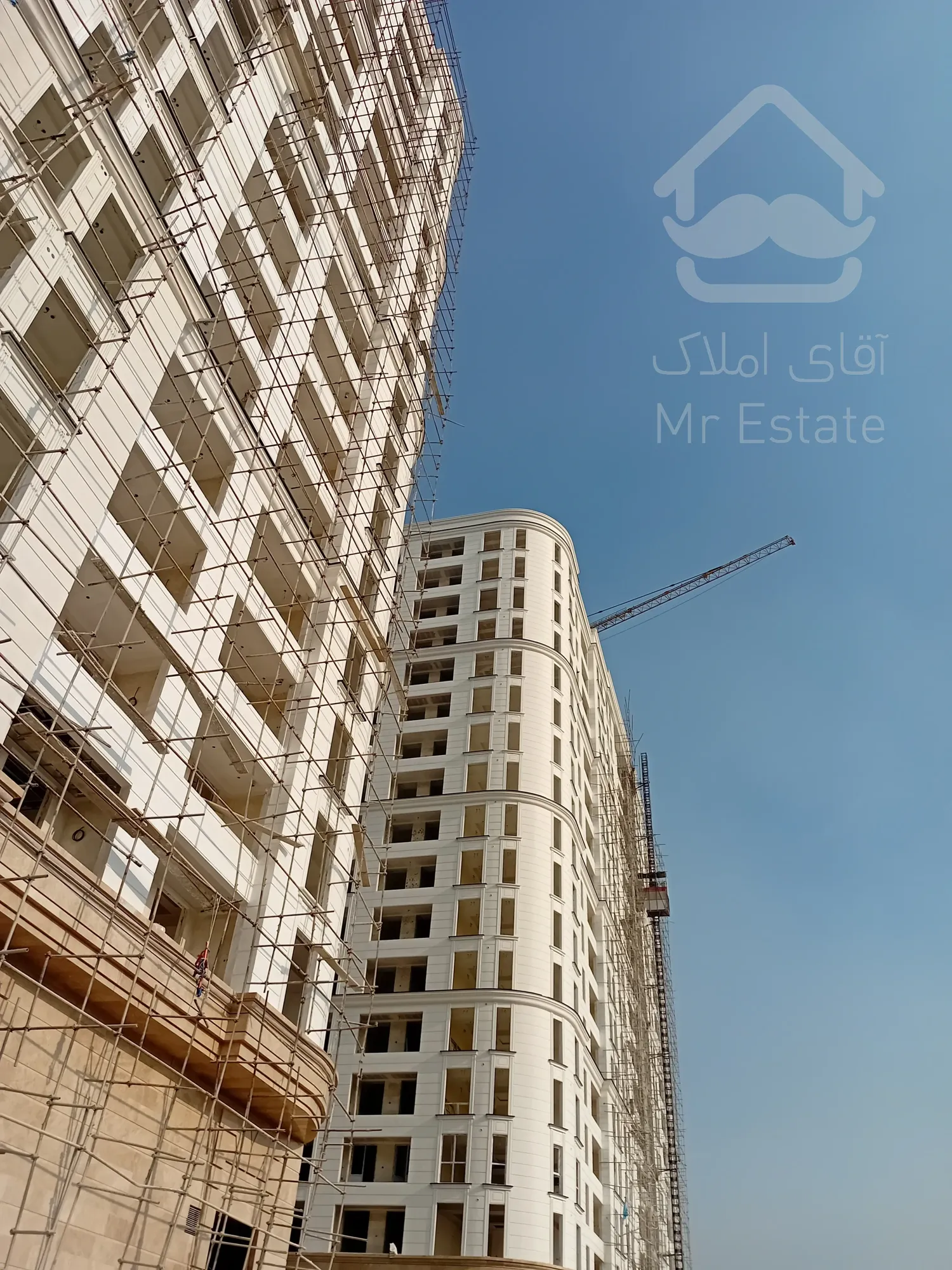 آپارتمان مسکونی با لابی مجلل در غرب تهران