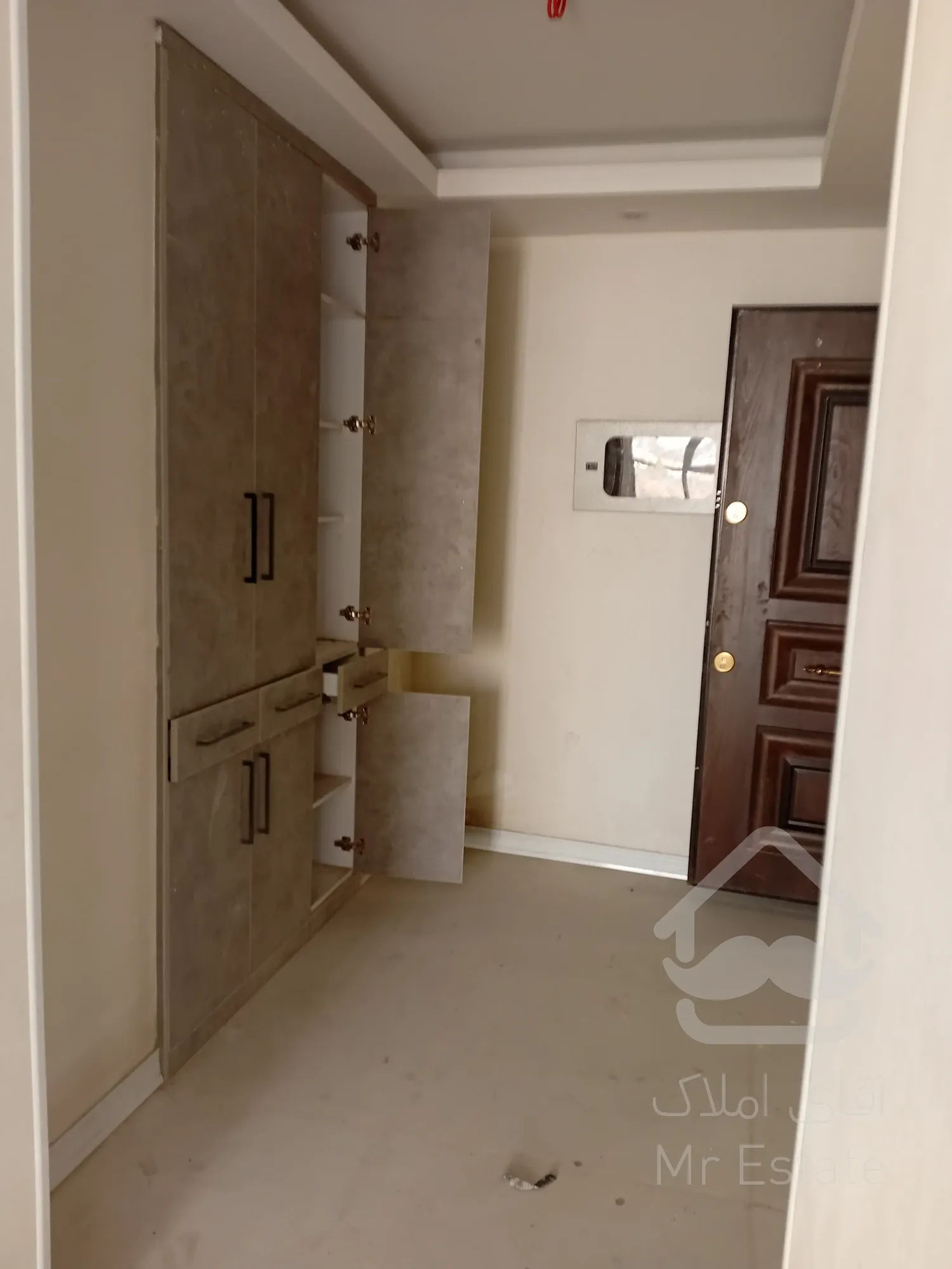 فروش 115 متری در رونیکا پالاس کوهک ، با ویو دریاچه چیتگر