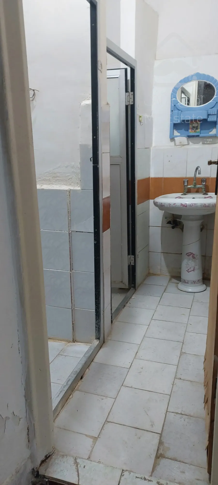 یک واحد پیلوت ۶۴ متری دارای سند ۶ دانگ و در ورودی مجزا (فوری فروش و پول لازم) رهن هم داده میشود