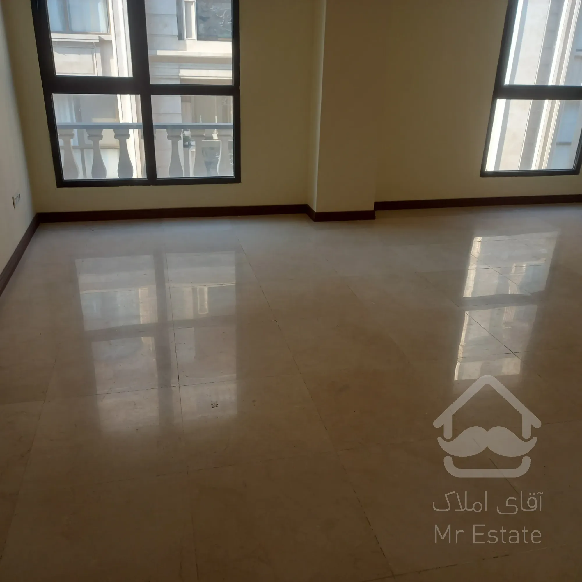 64 متر پاسداران