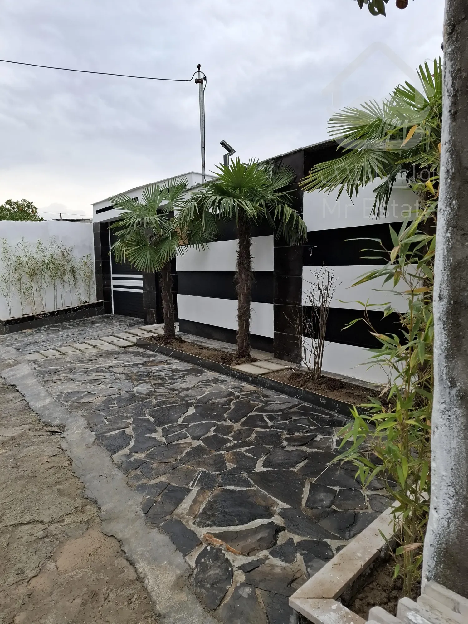 ویلای مدرن لوکس تریبلکس